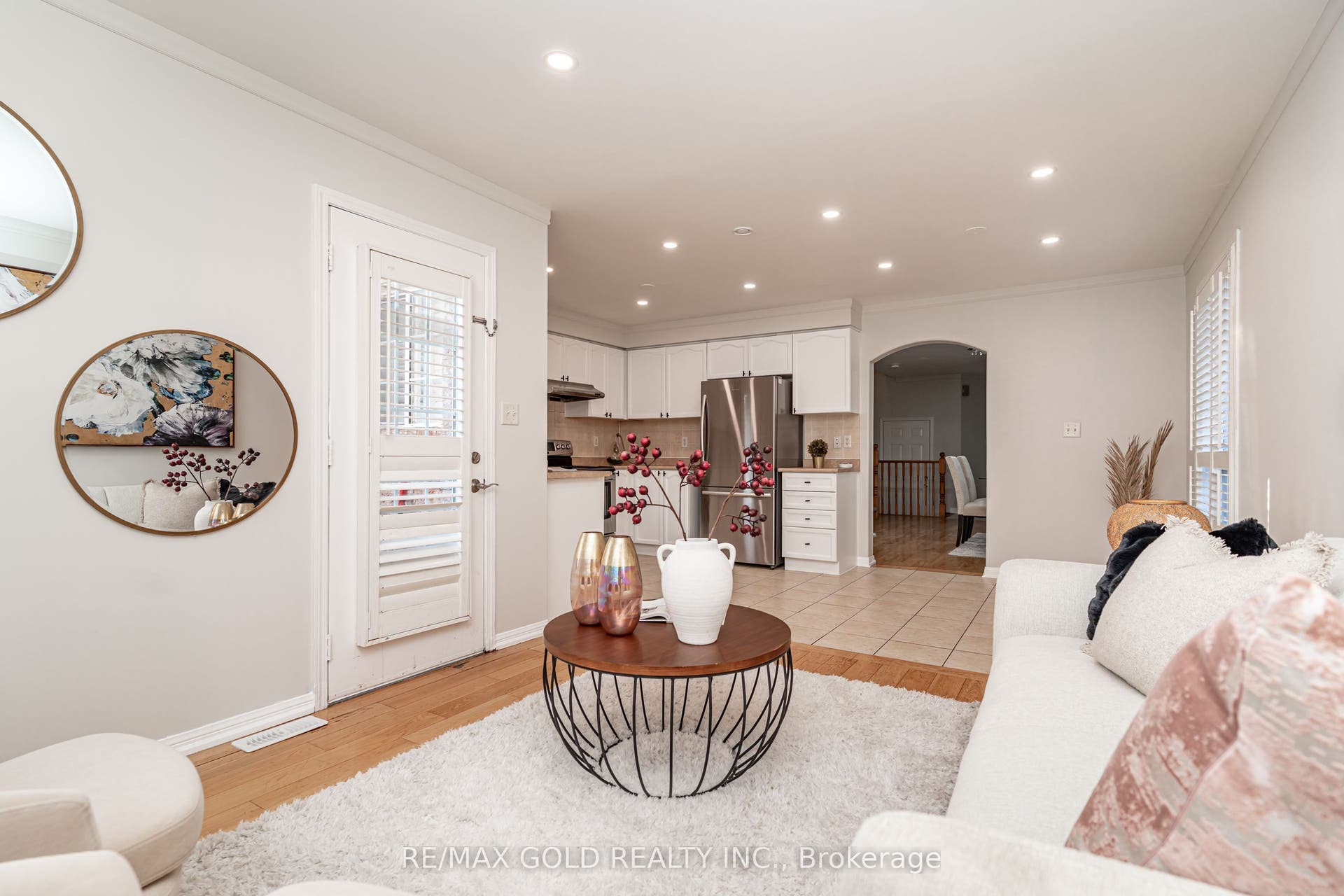 34 Jingle Crescent, Brampton, Peel ON L6S 0B2