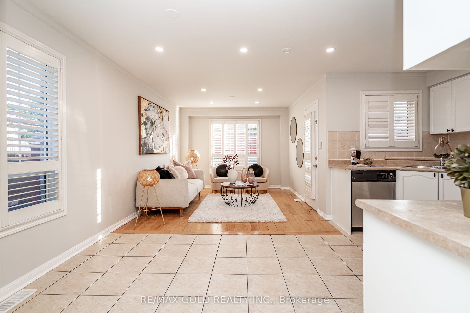 34 Jingle Crescent, Brampton, Peel ON L6S 0B2