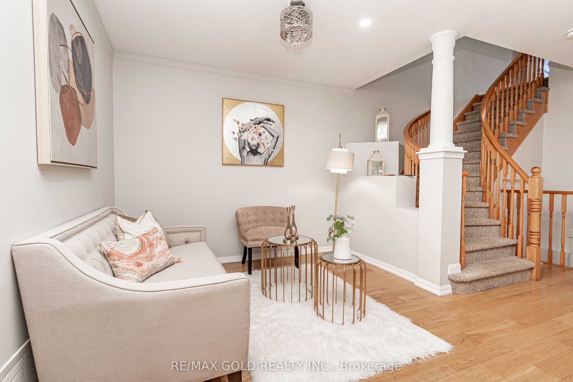 34 Jingle Crescent, Brampton, Peel ON L6S 0B2