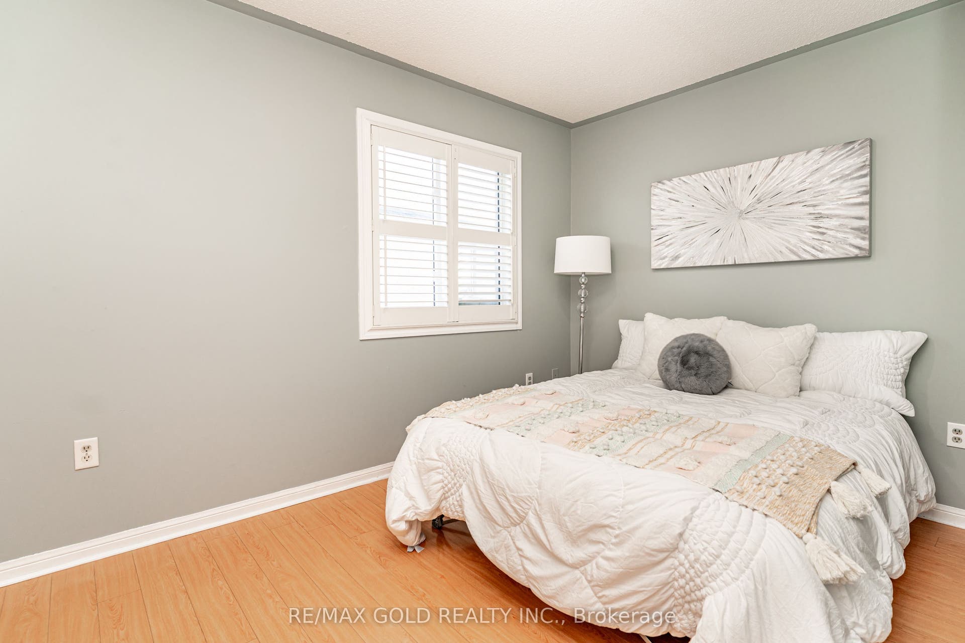 34 Jingle Crescent, Brampton, Peel ON L6S 0B2