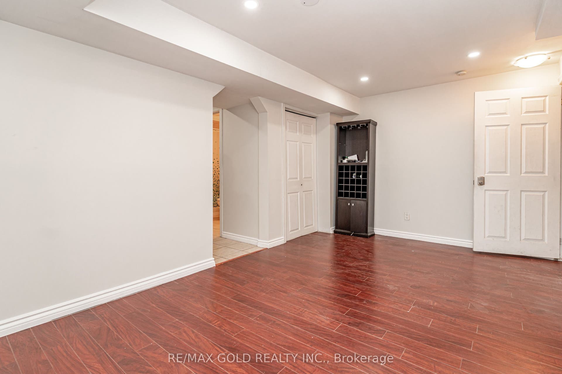 34 Jingle Crescent, Brampton, Peel ON L6S 0B2