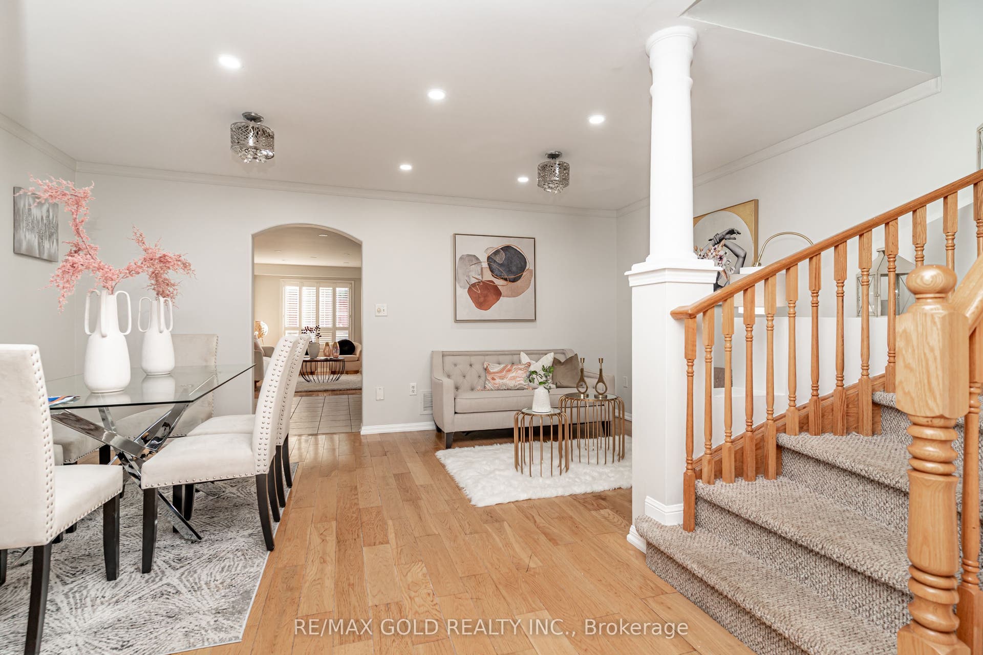 34 Jingle Crescent, Brampton, Peel ON L6S 0B2