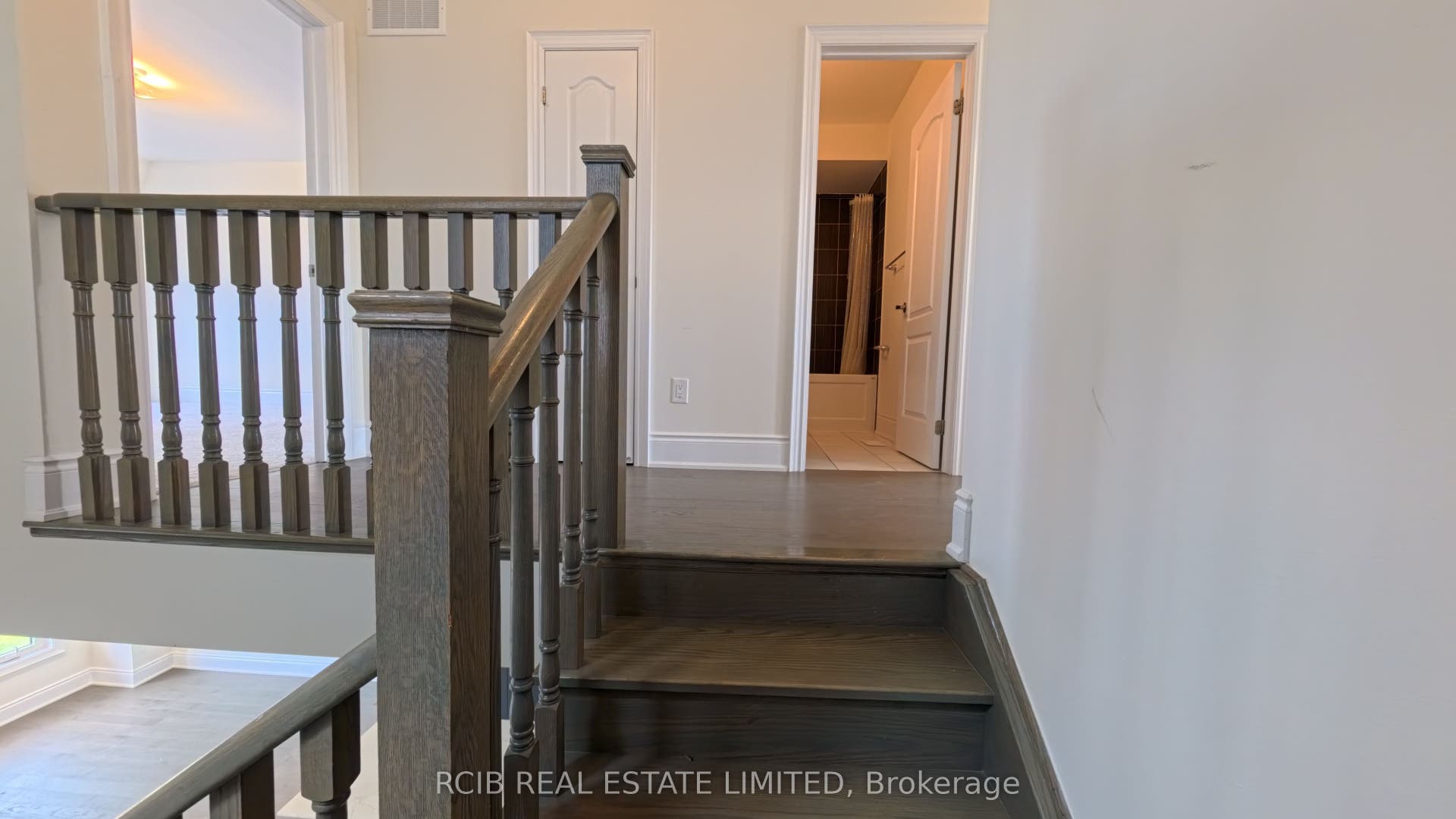 20 Foxsparrow Road, Brampton, Peel ON L6R 4C9
