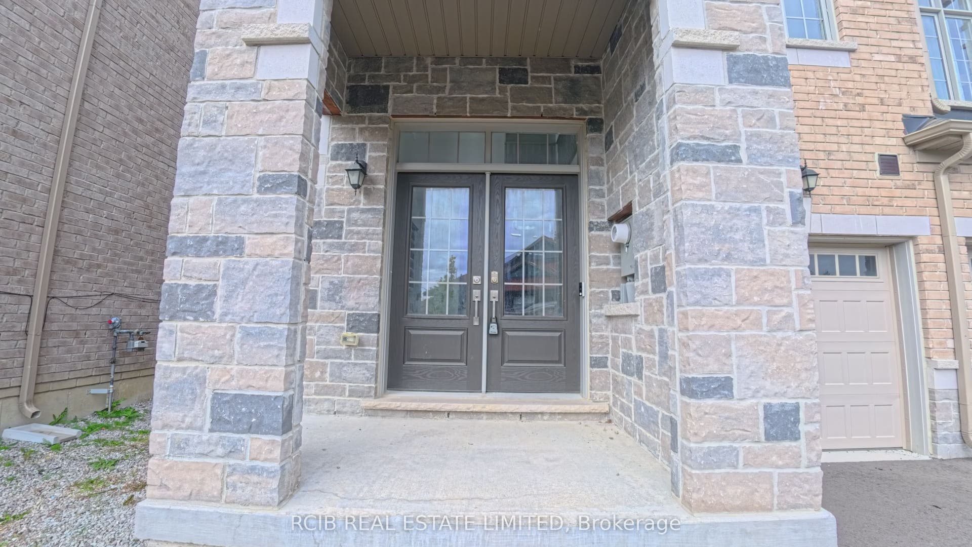 20 Foxsparrow Road, Brampton, Peel ON L6R 4C9