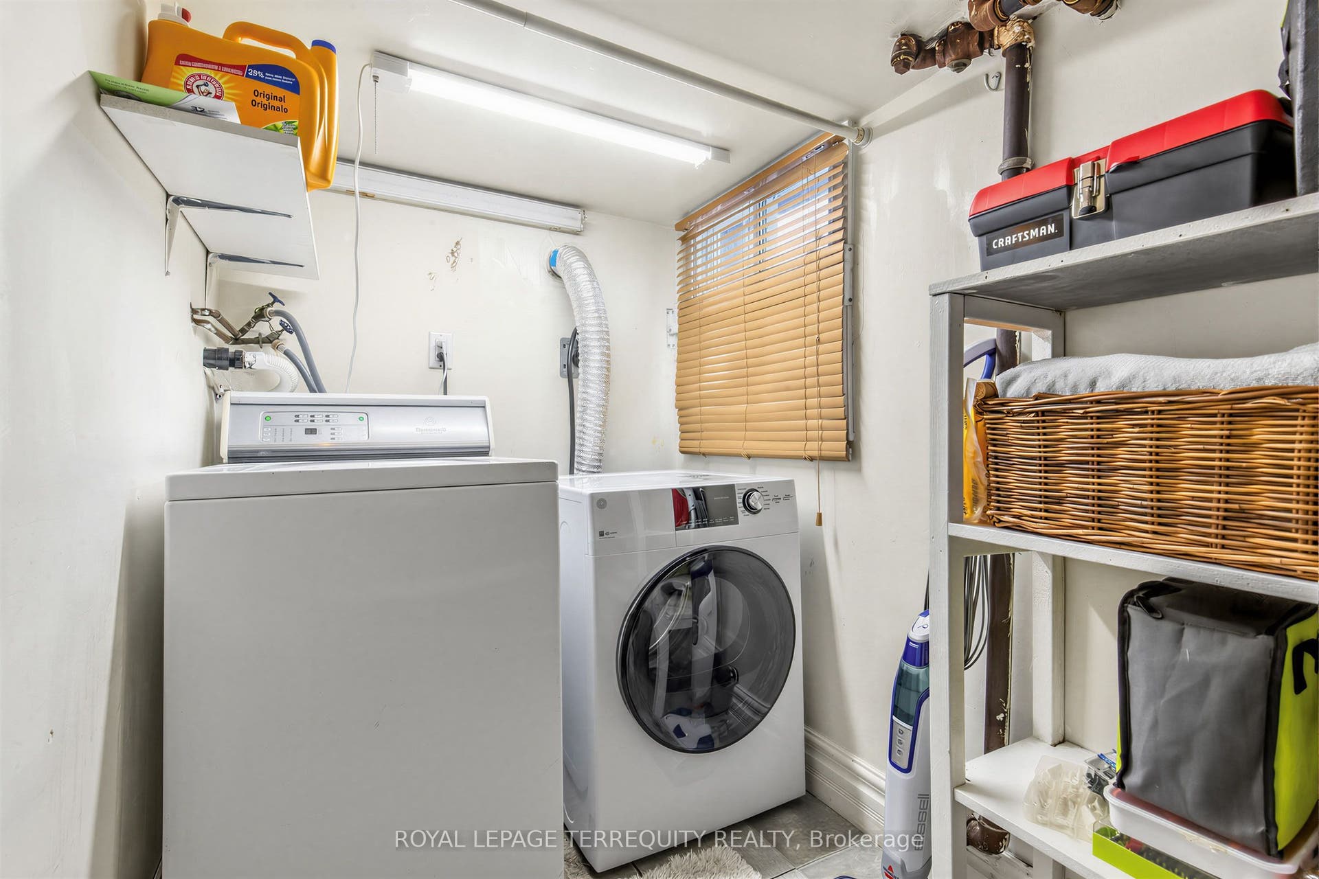 211 Blackthorn Avenue, Toronto W, Toronto ON M6N 3H7