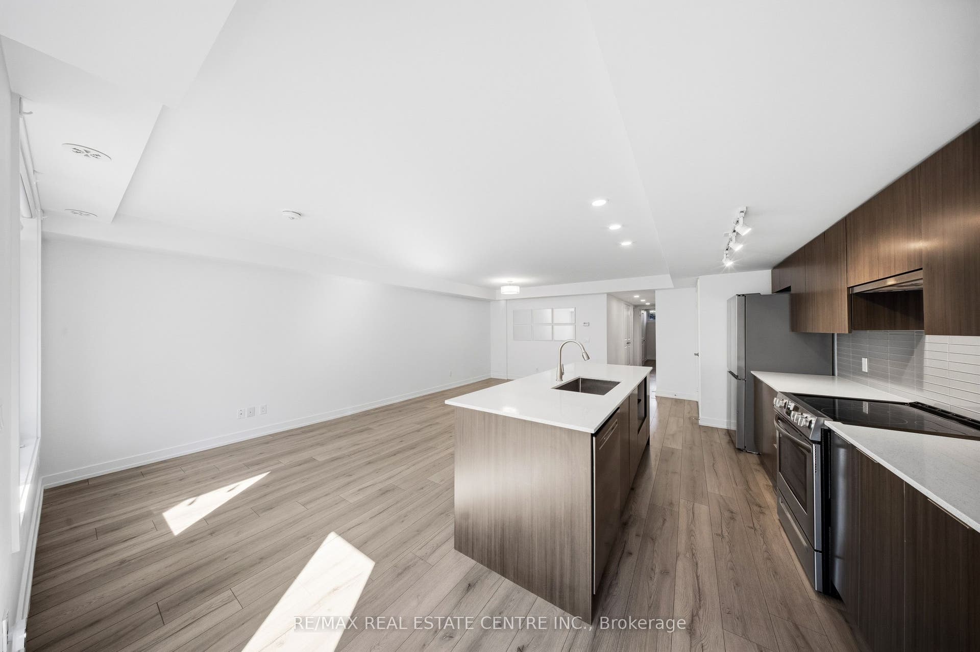 3078 Sixth Line, #117, Oakville, Halton ON L6M 1P8