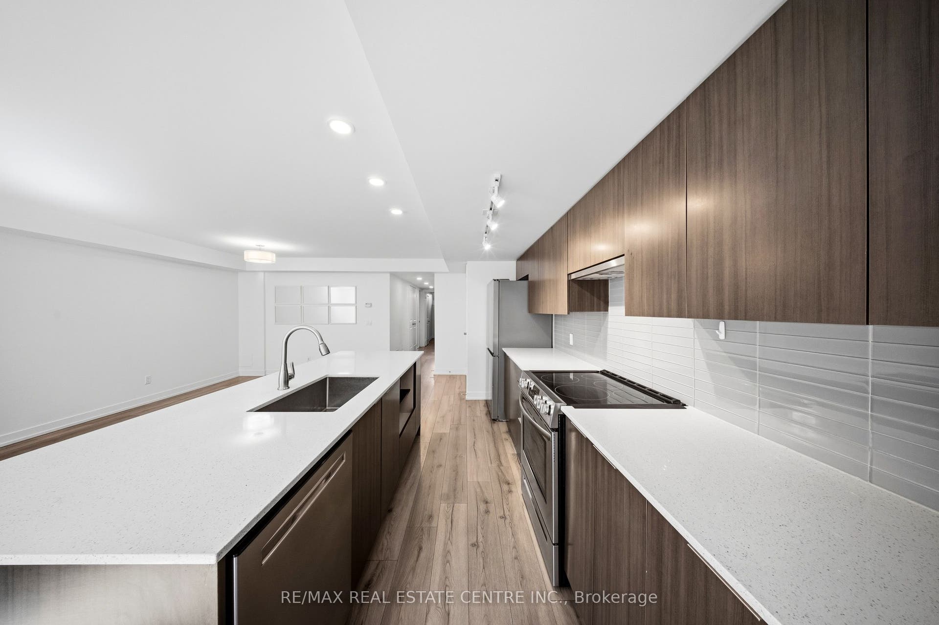 3078 Sixth Line, #117, Oakville, Halton ON L6M 1P8