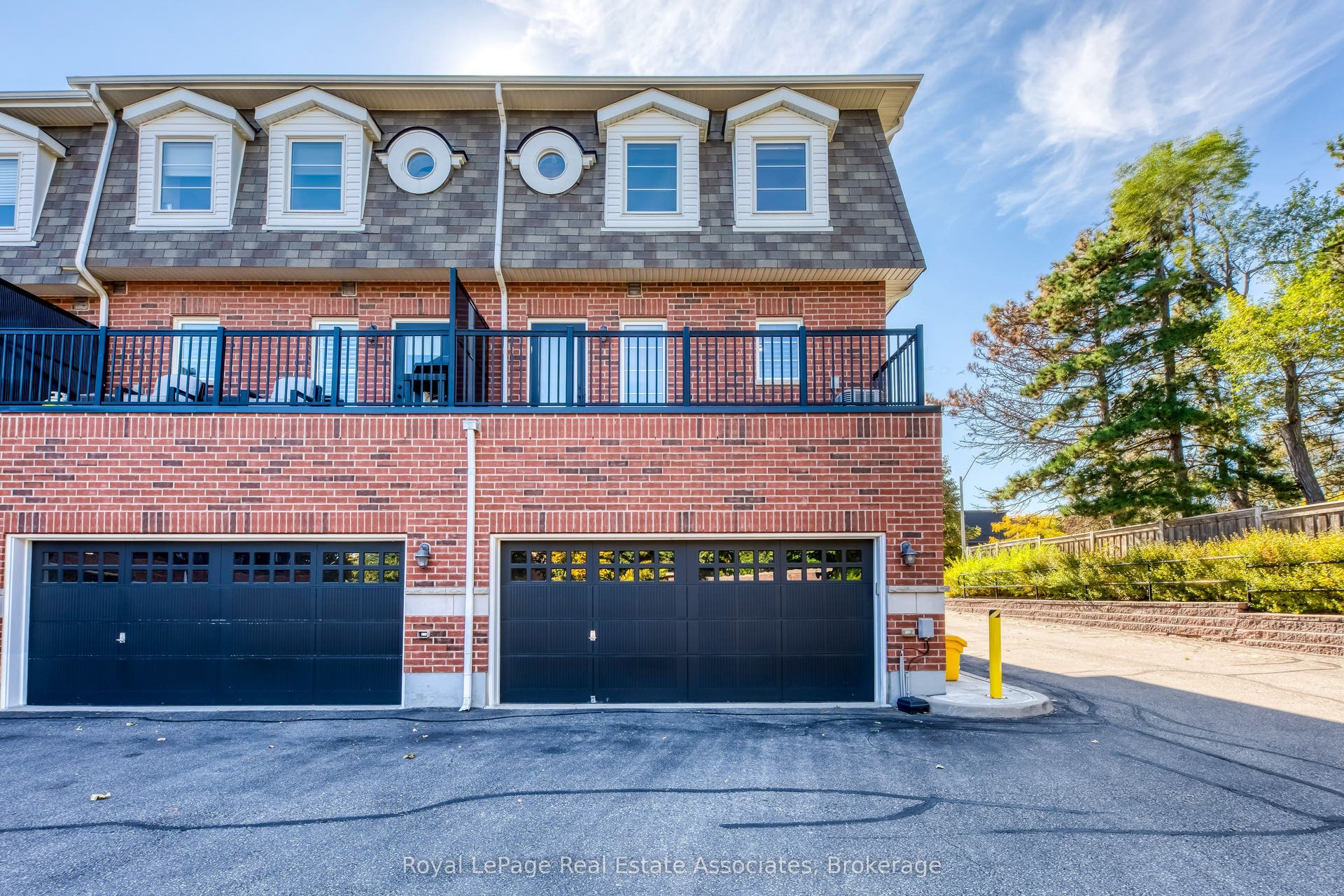 2375 Truscott Drive, #1, Mississauga, Peel ON L5J 2B1