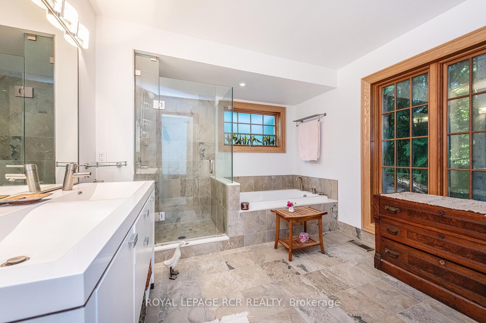 114 Kennedy Road, Caledon, Peel ON L7C 2A7