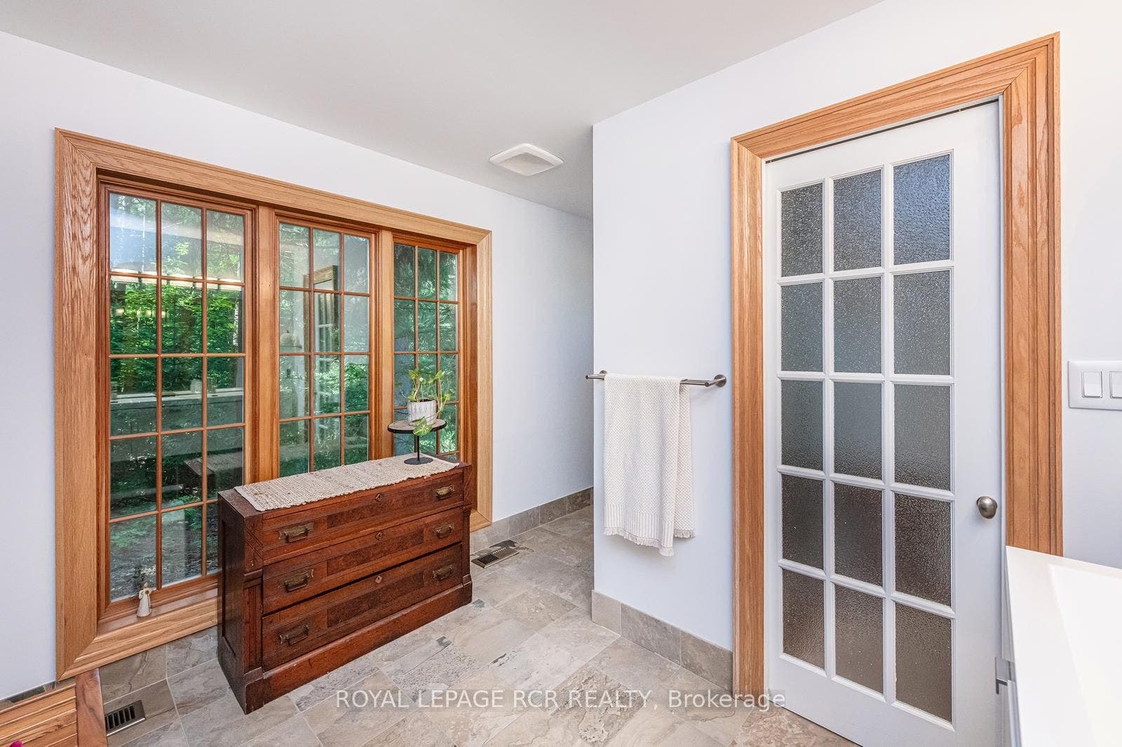 114 Kennedy Road, Caledon, Peel ON L7C 2A7