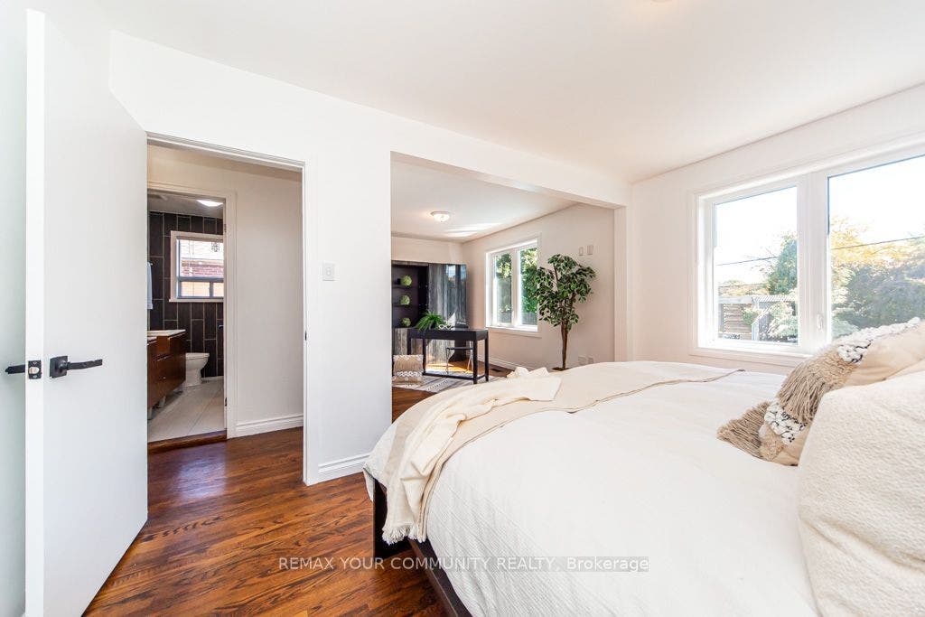 LARGE PRIMARY SUITE