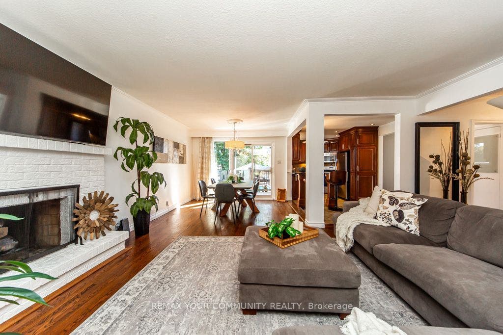LIVING SPACE