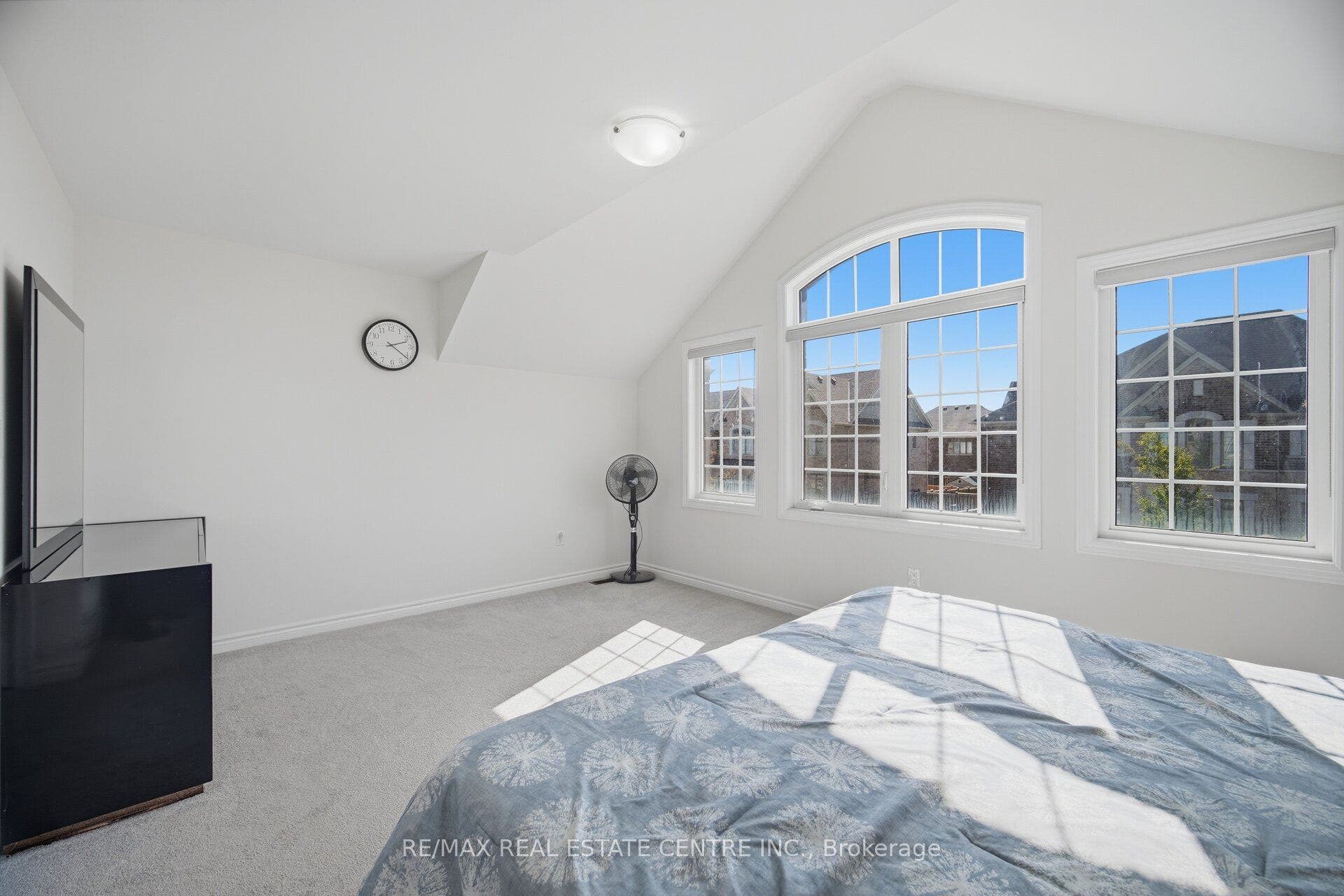 30 Tiger Crescent, Brampton, Peel ON L6R 4C1