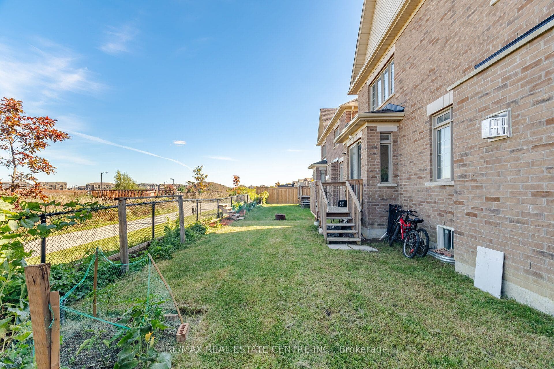 30 Tiger Crescent, Brampton, Peel ON L6R 4C1