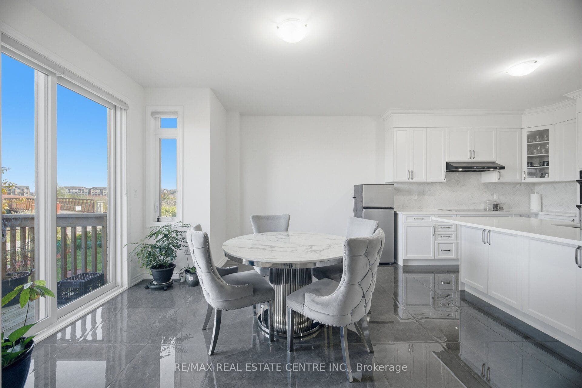 30 Tiger Crescent, Brampton, Peel ON L6R 4C1