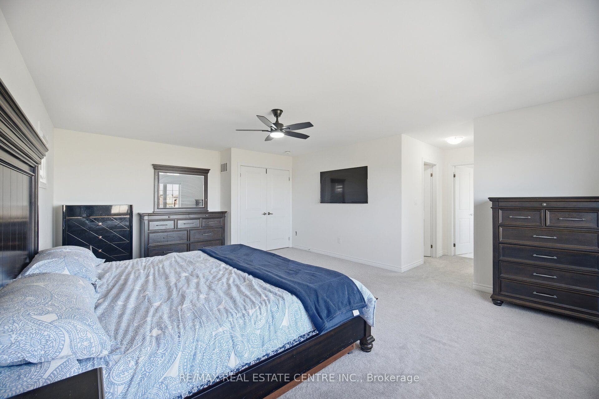 30 Tiger Crescent, Brampton, Peel ON L6R 4C1