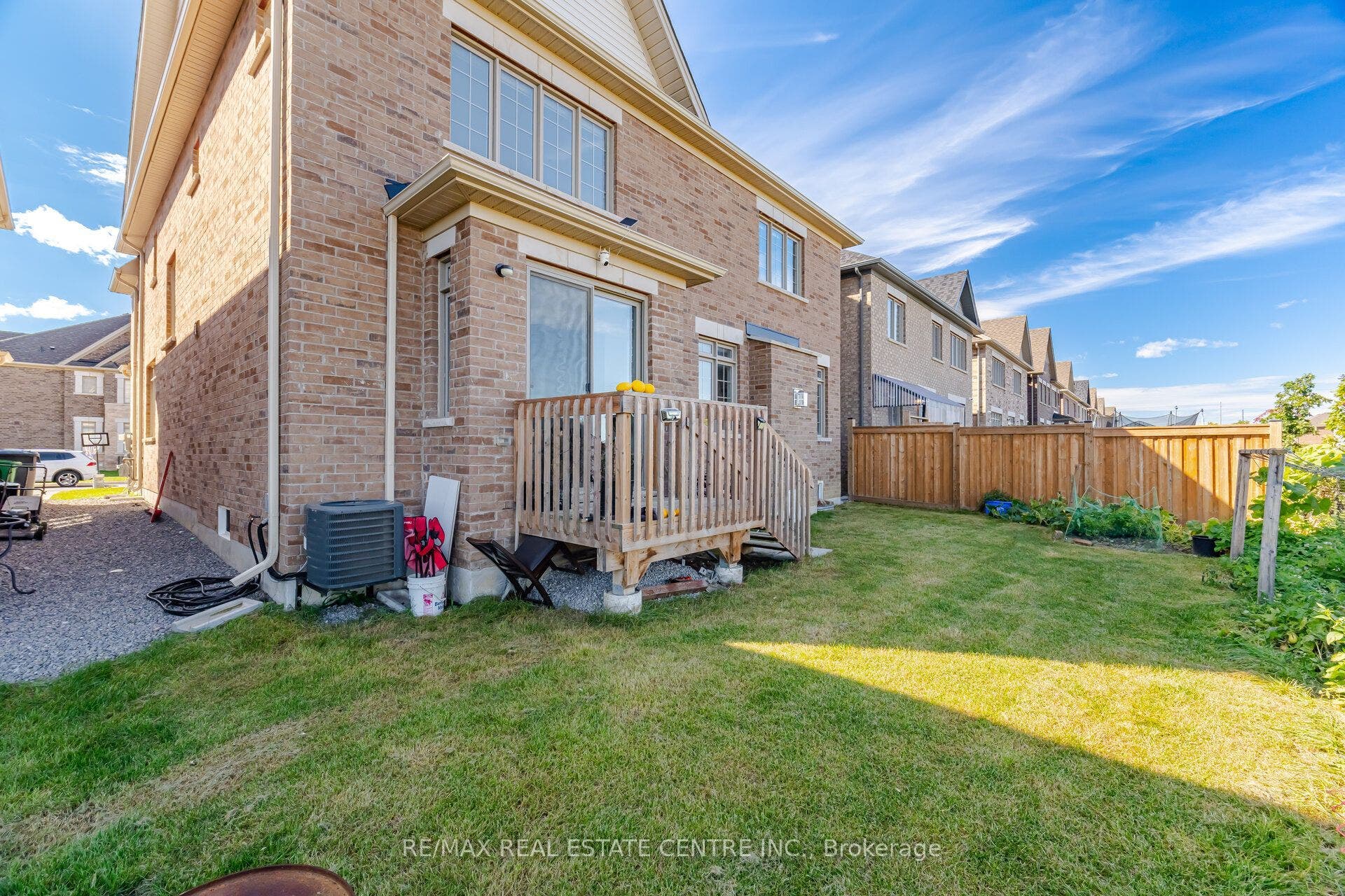 30 Tiger Crescent, Brampton, Peel ON L6R 4C1