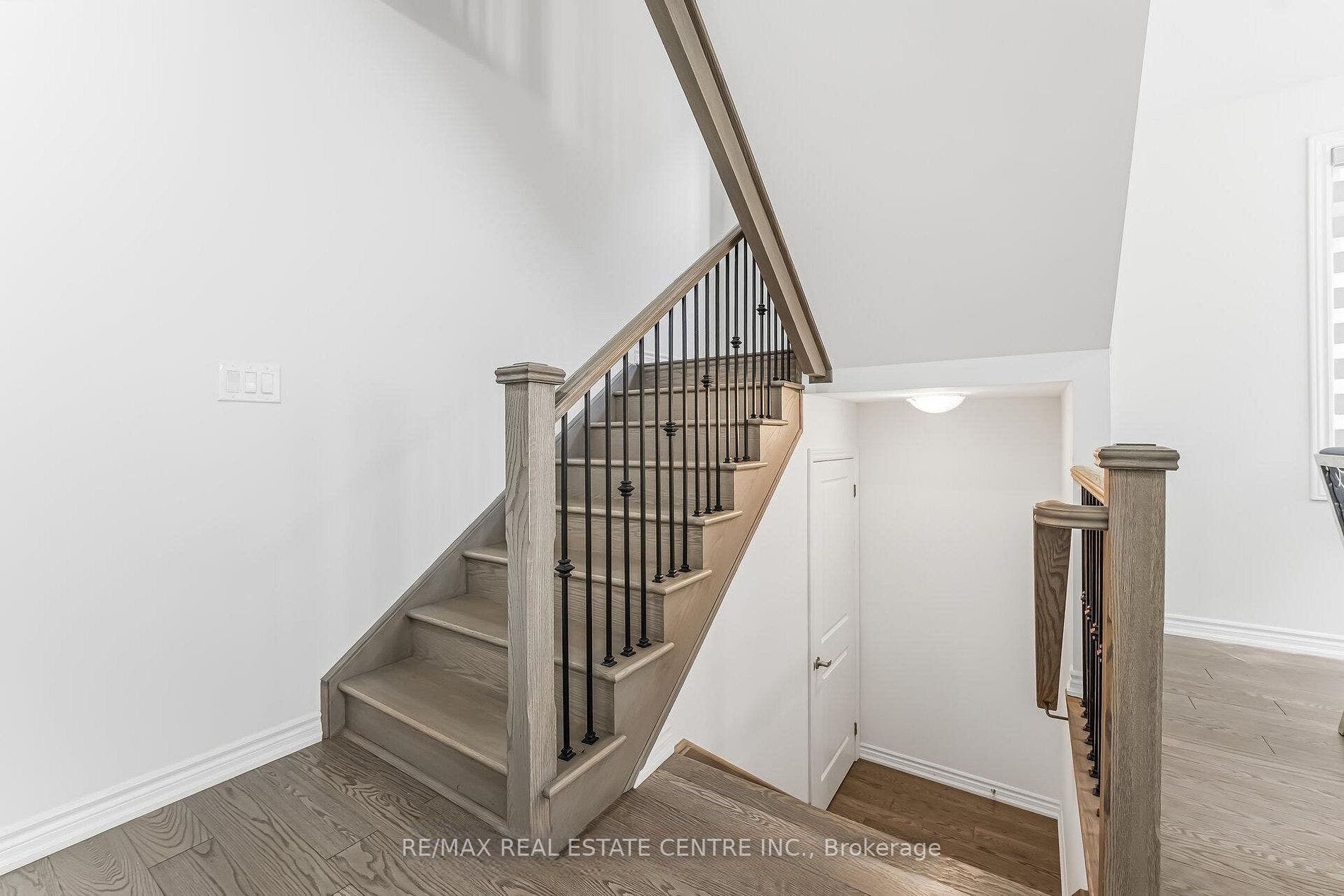 30 Tiger Crescent, Brampton, Peel ON L6R 4C1