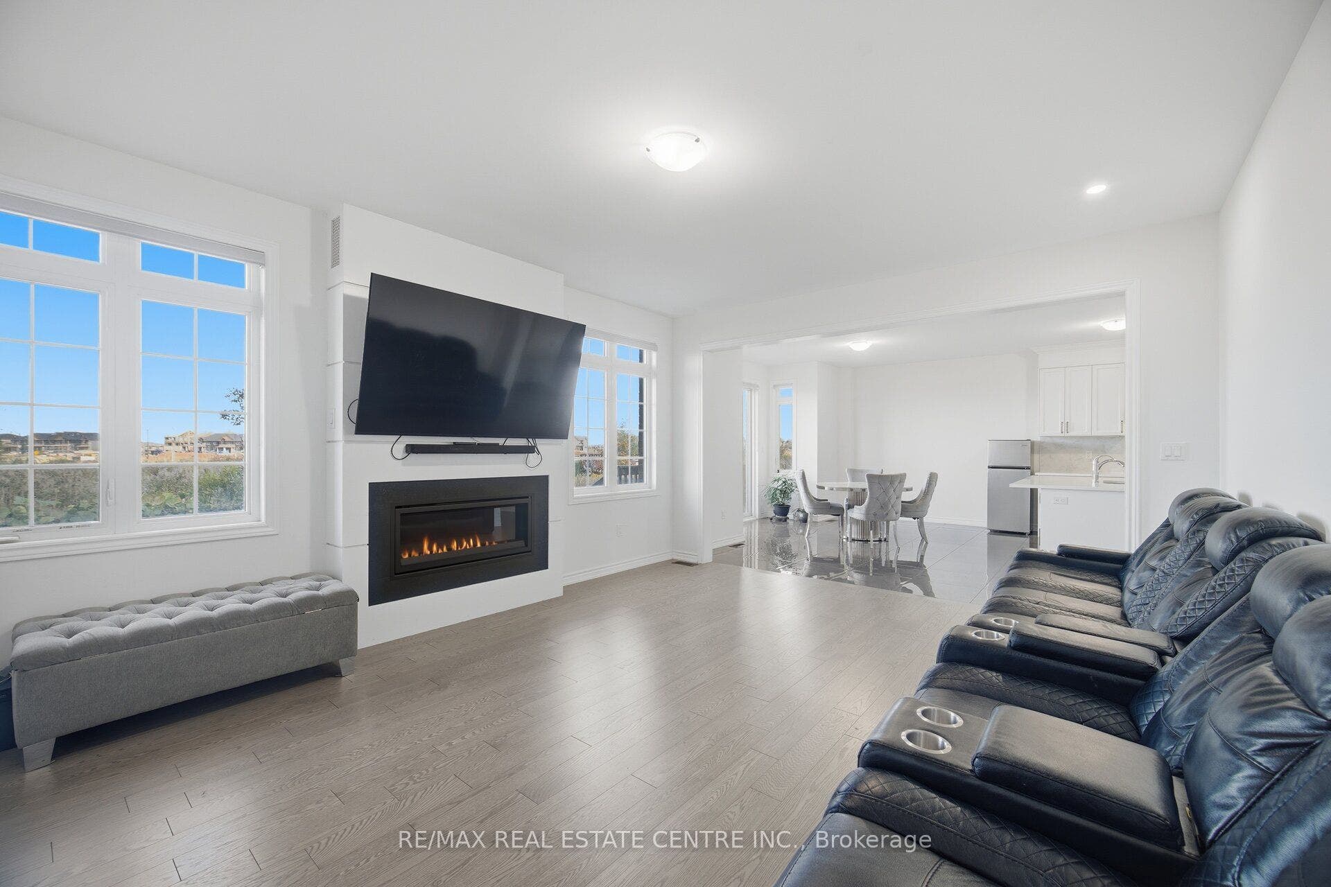 30 Tiger Crescent, Brampton, Peel ON L6R 4C1