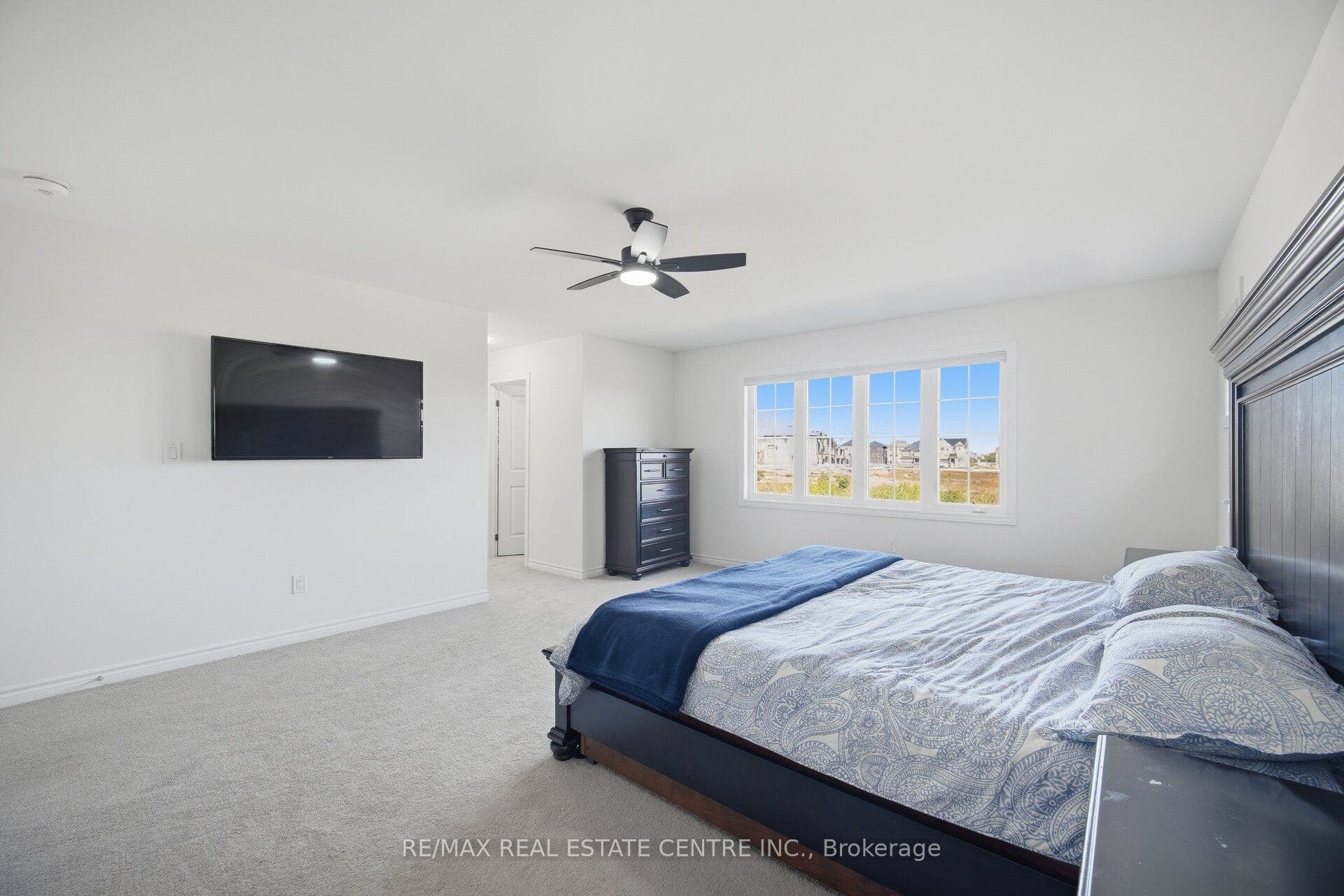 30 Tiger Crescent, Brampton, Peel ON L6R 4C1