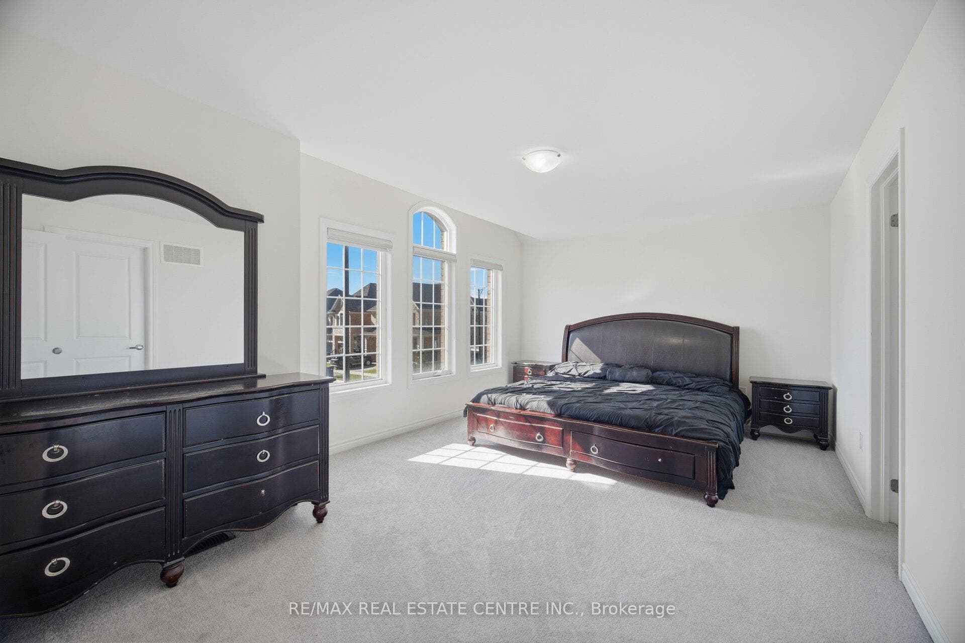 30 Tiger Crescent, Brampton, Peel ON L6R 4C1