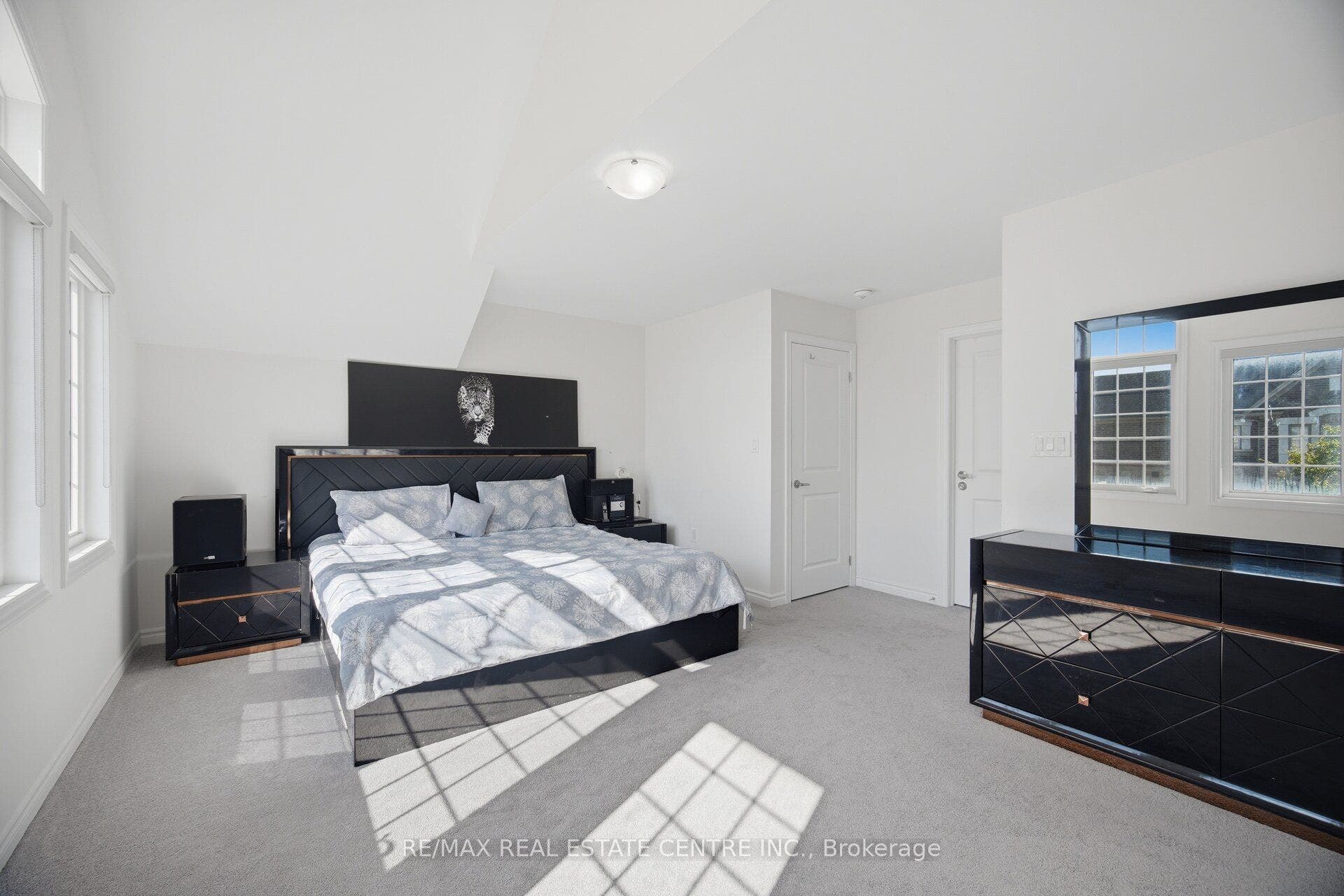 30 Tiger Crescent, Brampton, Peel ON L6R 4C1