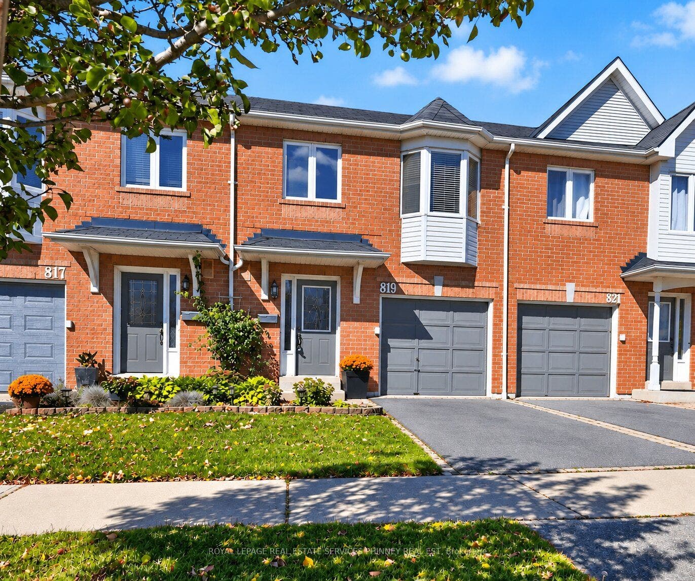 819 Village Green Boulevard, #27, Mississauga, Peel ON L5E 3H7