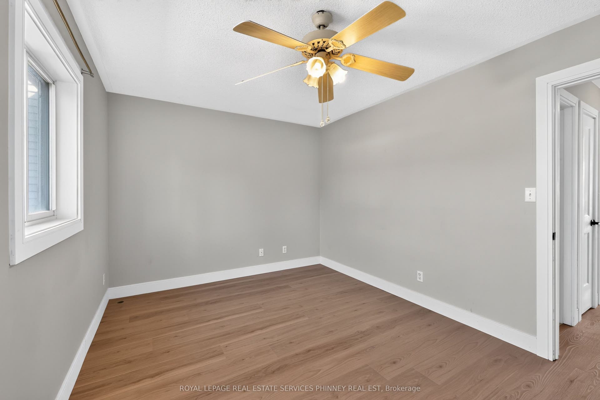 819 Village Green Boulevard, #27, Mississauga, Peel ON L5E 3H7