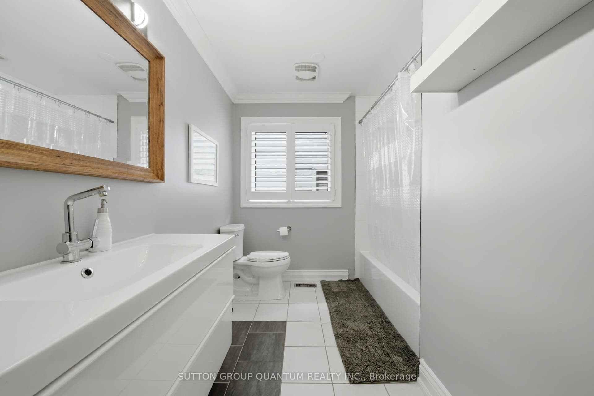 2345 Joshua Drive, Burlington, Halton ON L7L 6N6