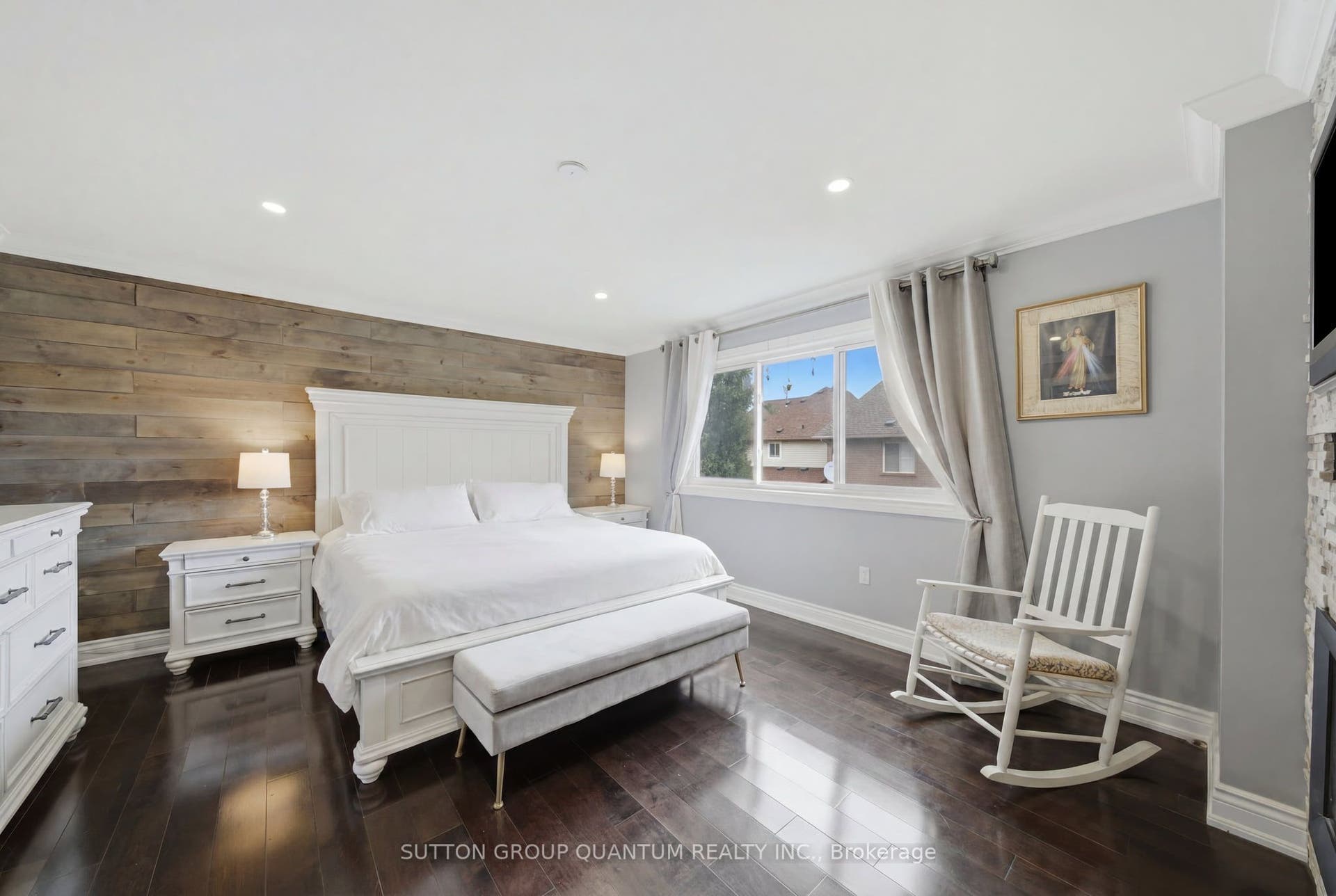2345 Joshua Drive, Burlington, Halton ON L7L 6N6