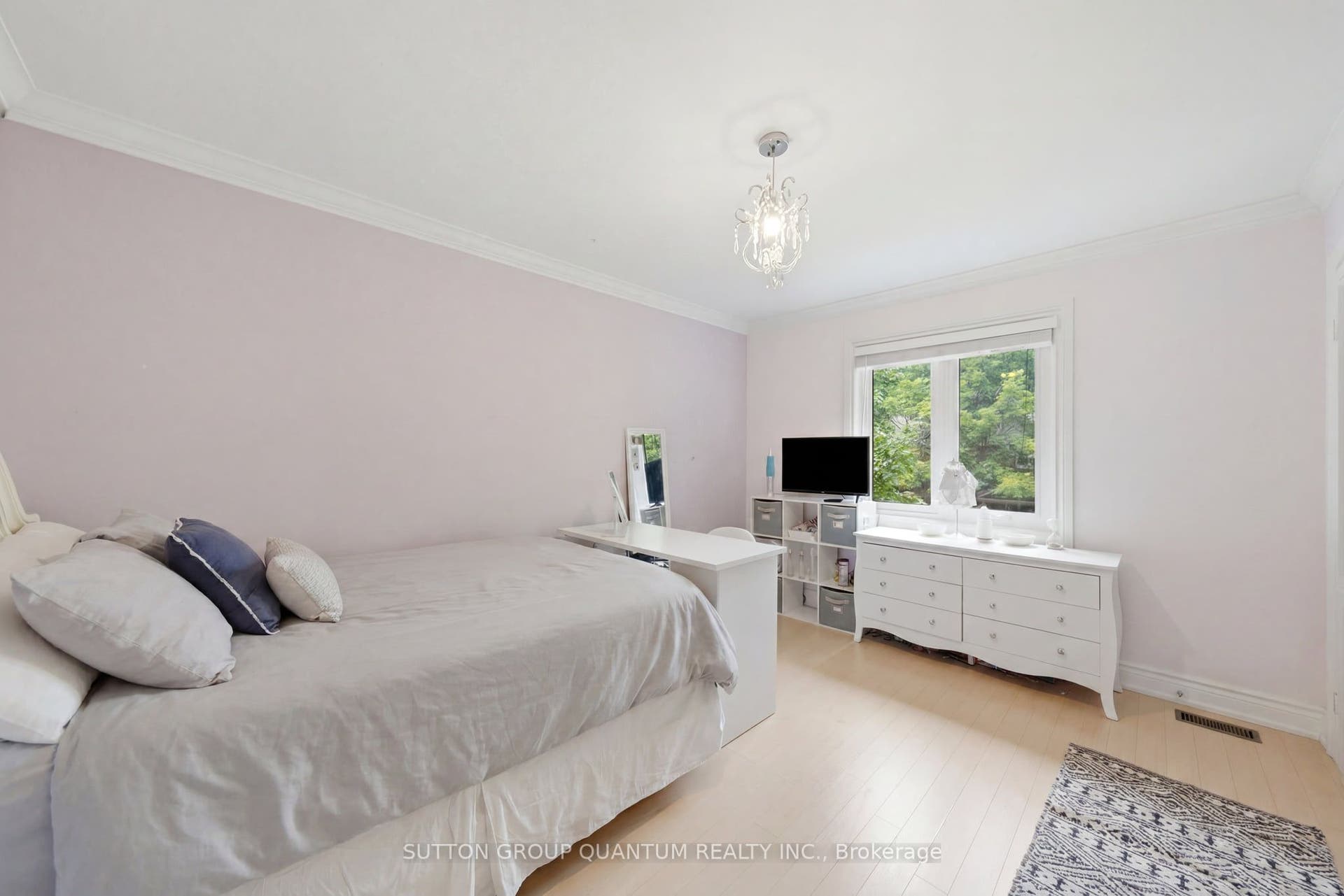 2345 Joshua Drive, Burlington, Halton ON L7L 6N6