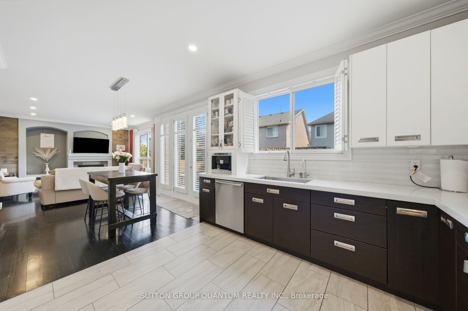 2345 Joshua Drive, Burlington, Halton ON L7L 6N6