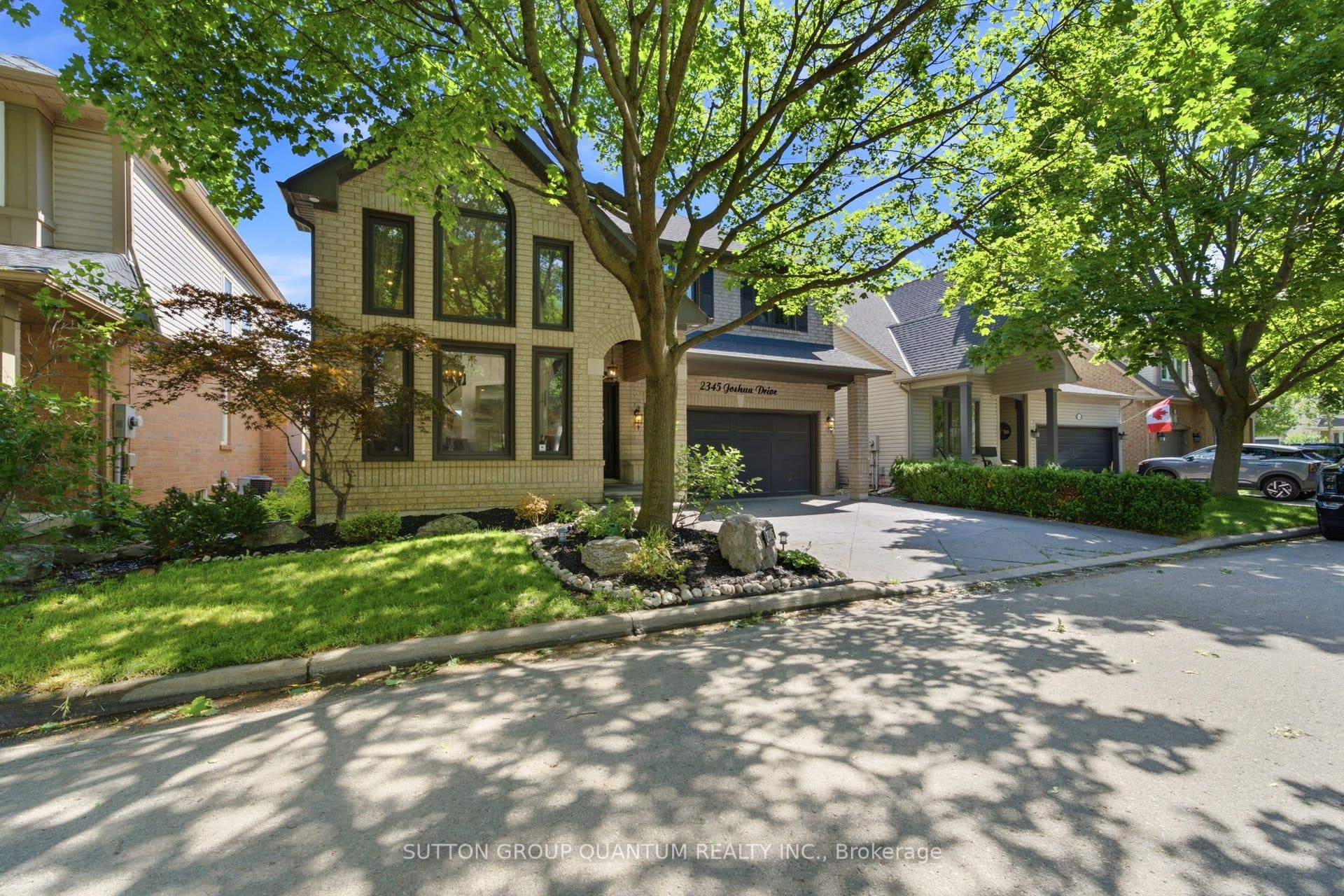 2345 Joshua Drive, Burlington, Halton ON L7L 6N6