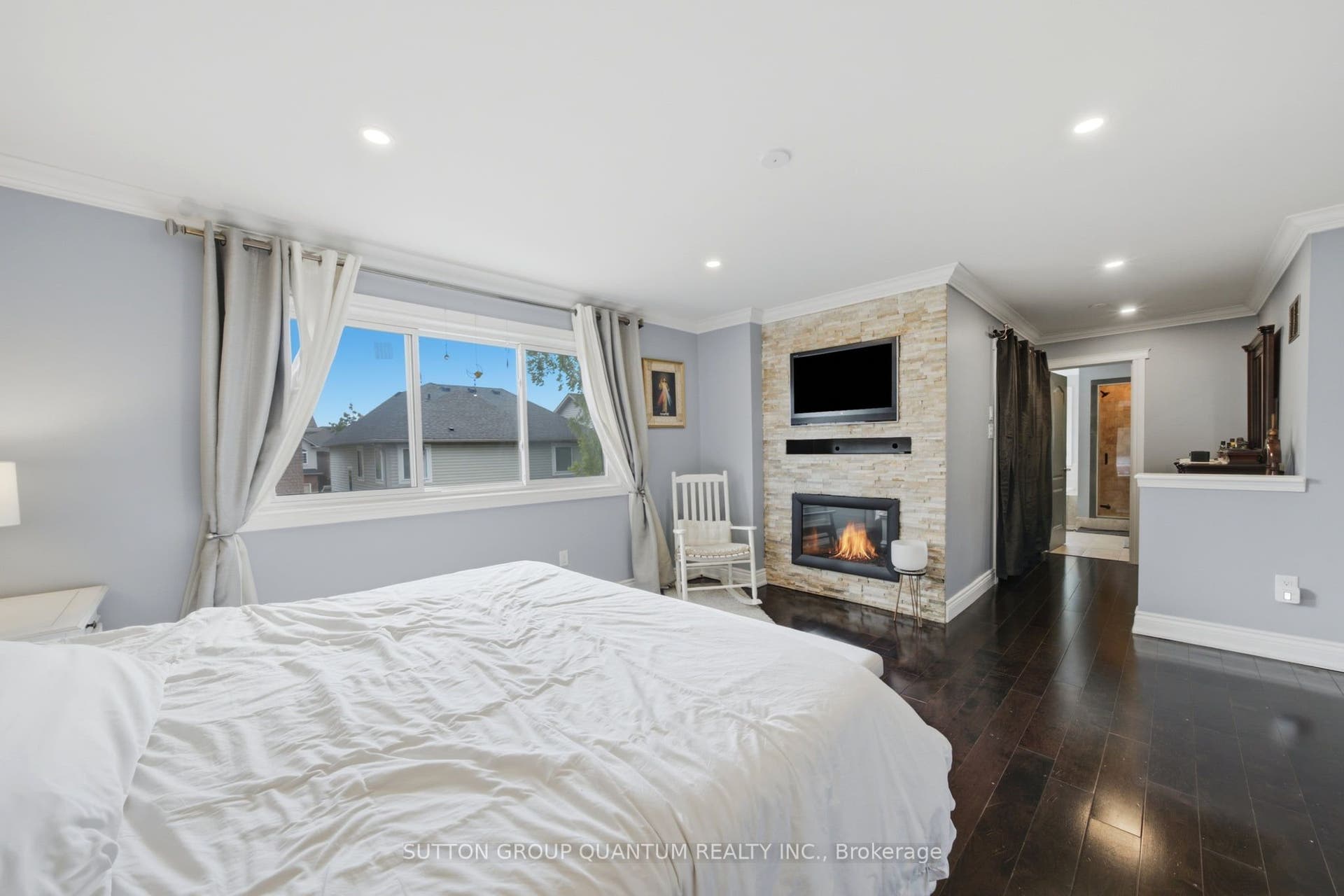 2345 Joshua Drive, Burlington, Halton ON L7L 6N6