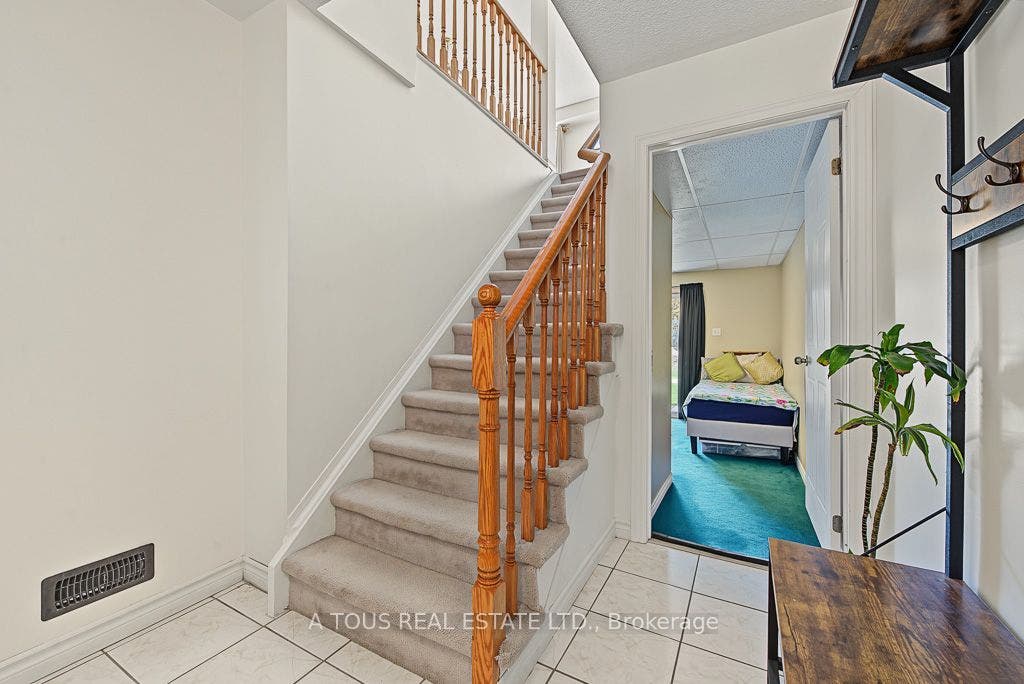 2945 Thomas Street, #77, Mississauga, Peel ON L5M 6C1