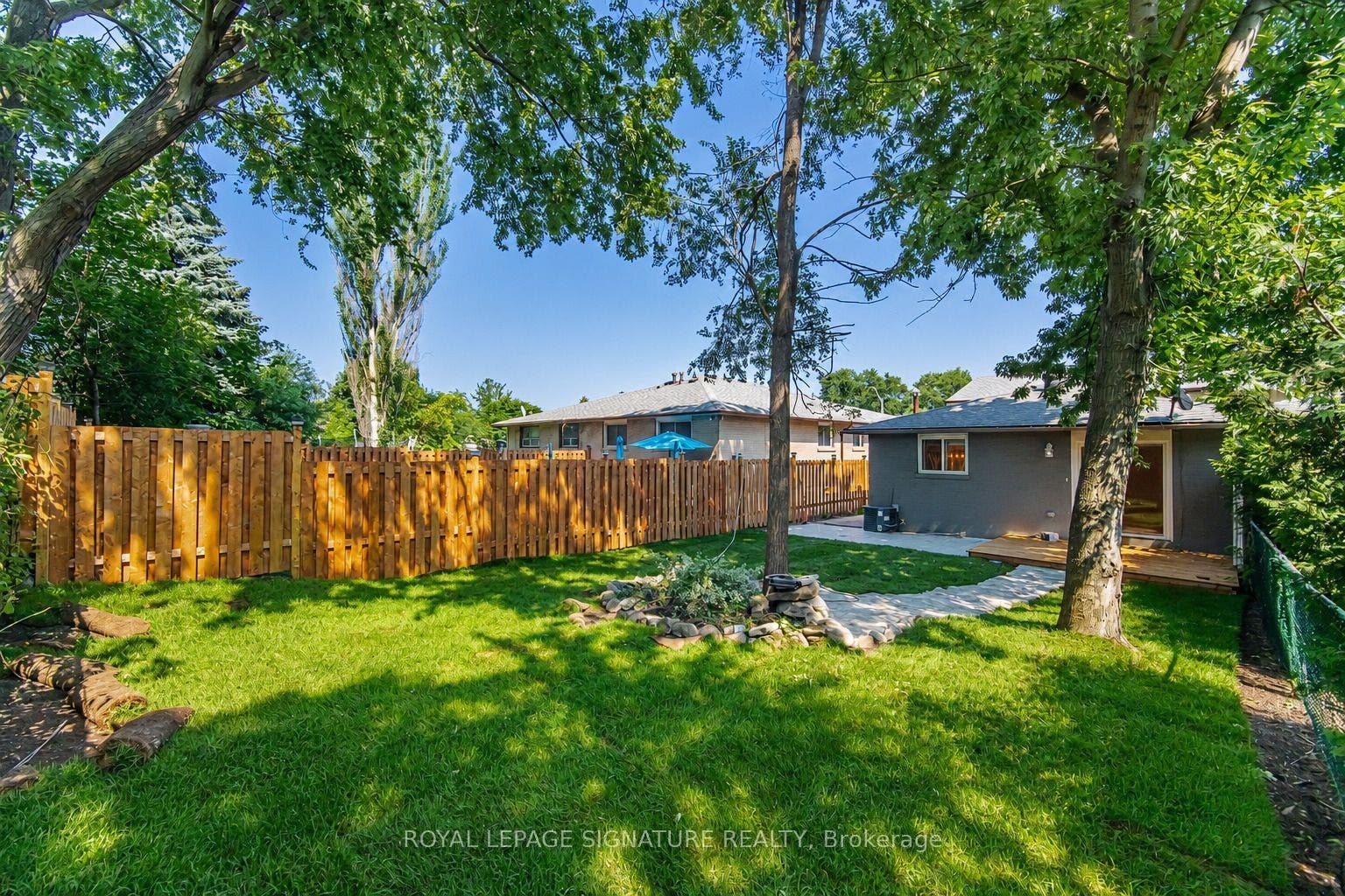2599 Lundene Road, Mississauga, Peel ON L5J 3Y8