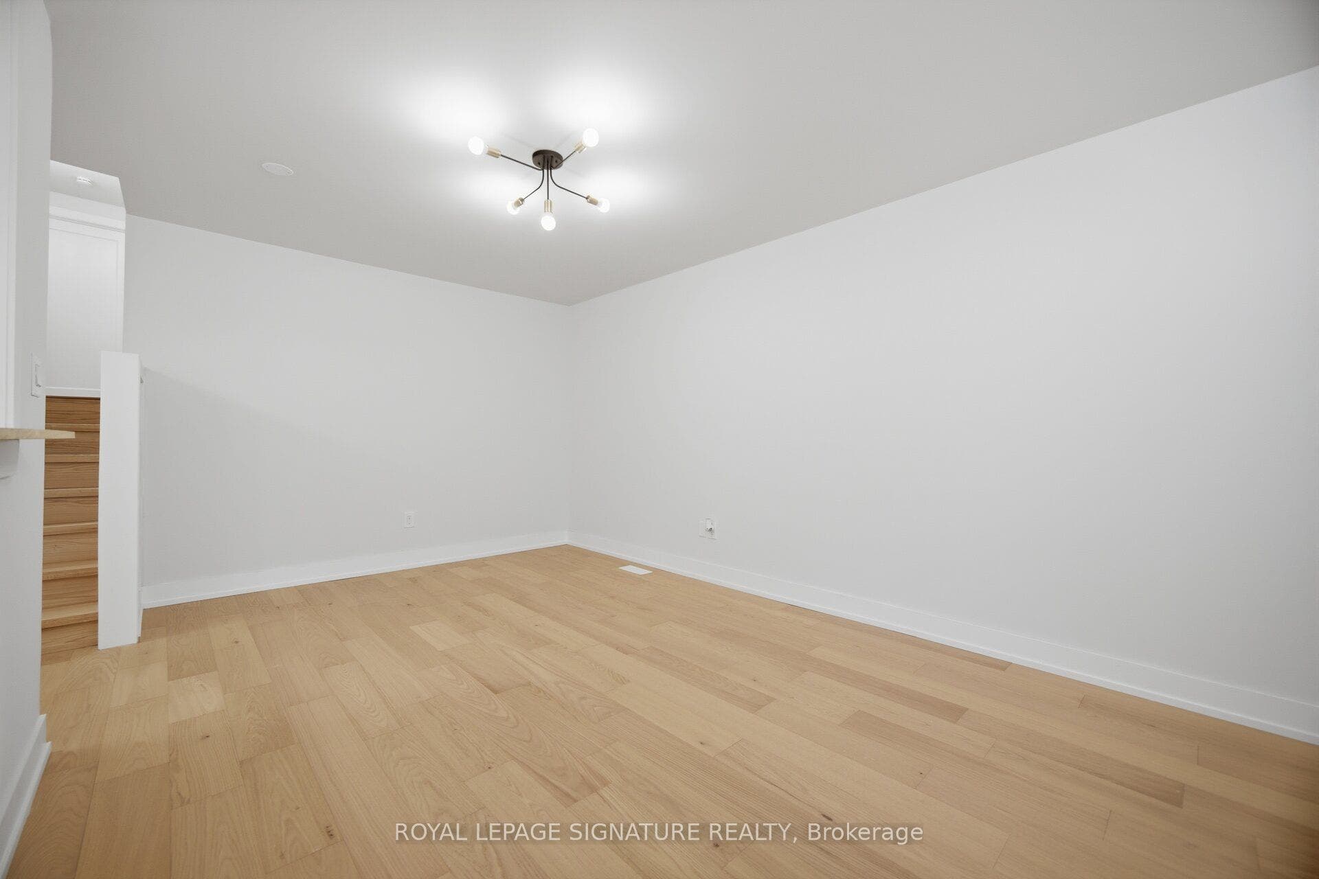 2599 Lundene Road, Mississauga, Peel ON L5J 3Y8
