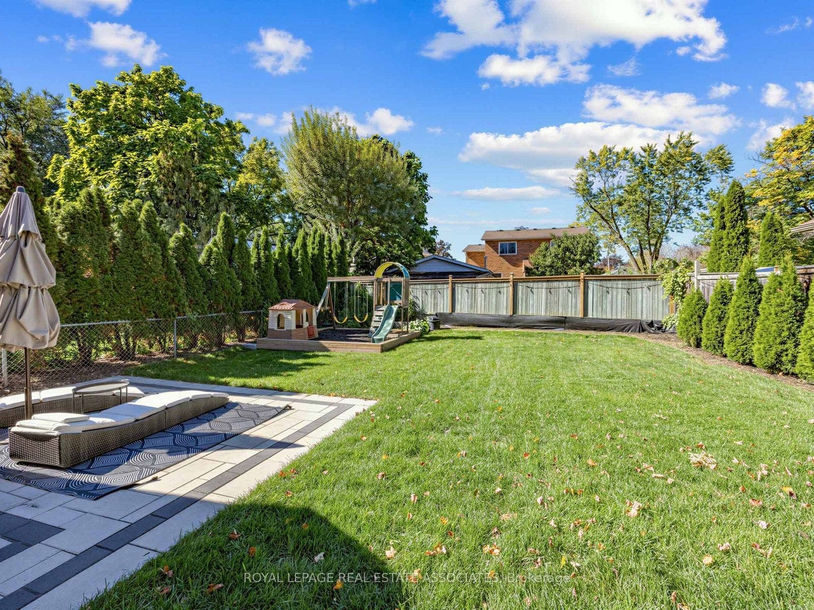36 Jodphur Avenue, Toronto W, Toronto ON M9M 2J4 36 Jodphur Avenue, Toronto W, Toronto ON M9M 2J4