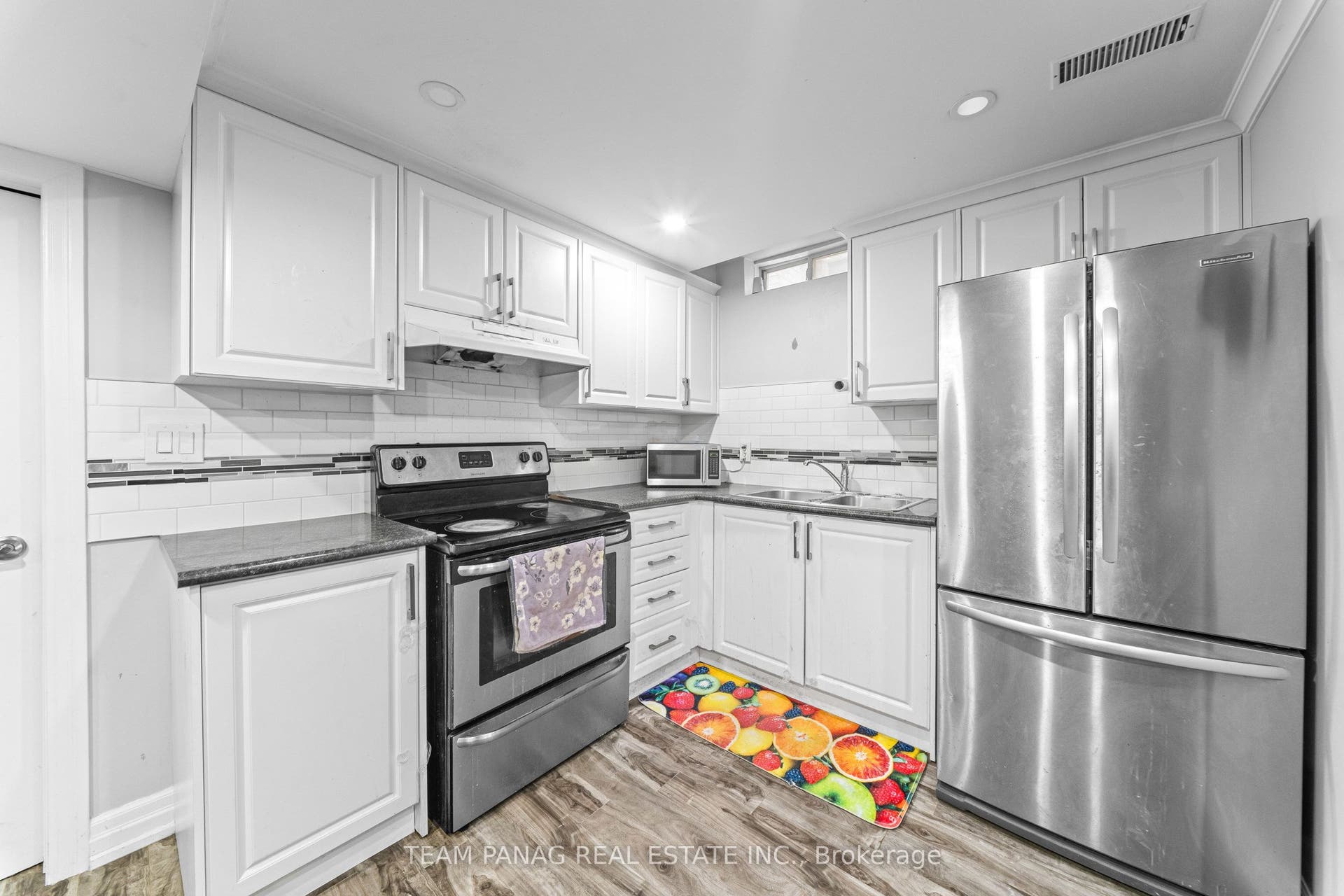 22 Bellflower Lane, Brampton, Brampton, Peel ON L6S 6K3