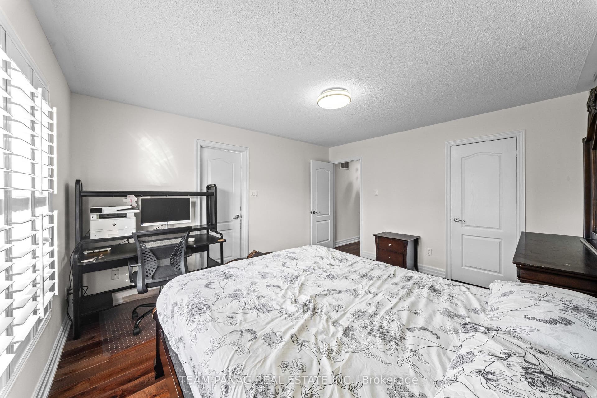 22 Bellflower Lane, Brampton, Brampton, Peel ON L6S 6K3