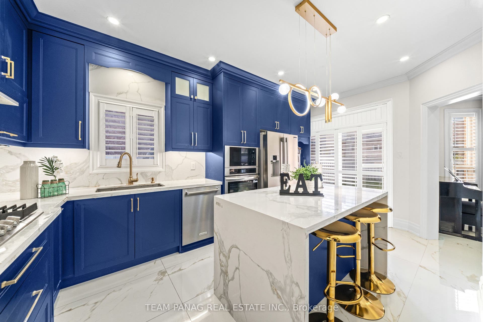 22 Bellflower Lane, Brampton, Brampton, Peel ON L6S 6K3