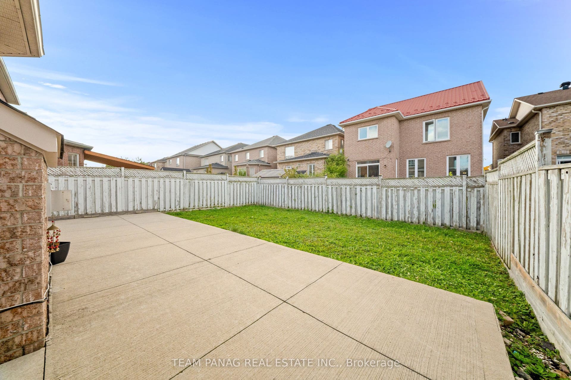 22 Bellflower Lane, Brampton, Brampton, Peel ON L6S 6K3