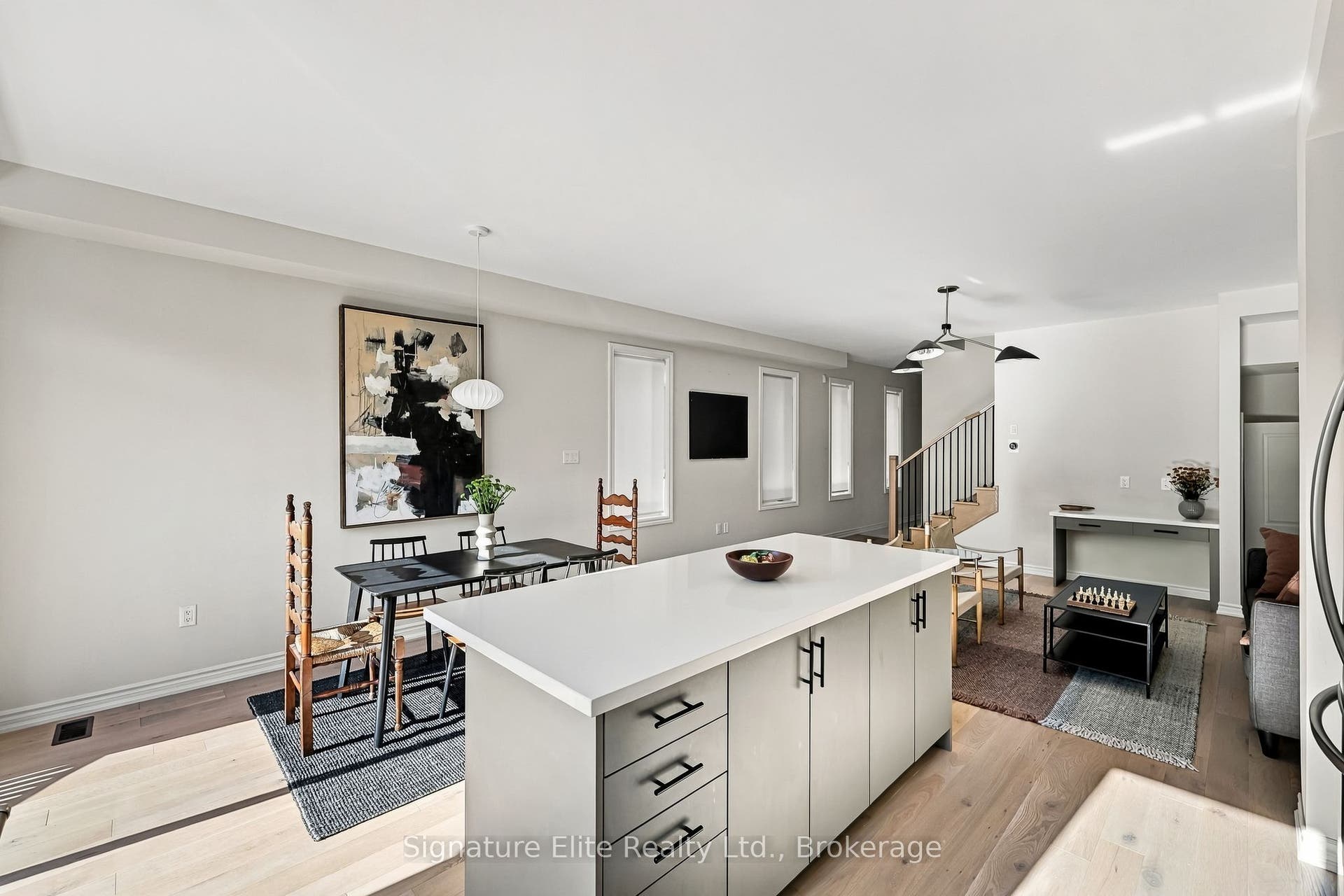 1354 Almonte Drive, Burlington, Halton ON L7P 3E3
