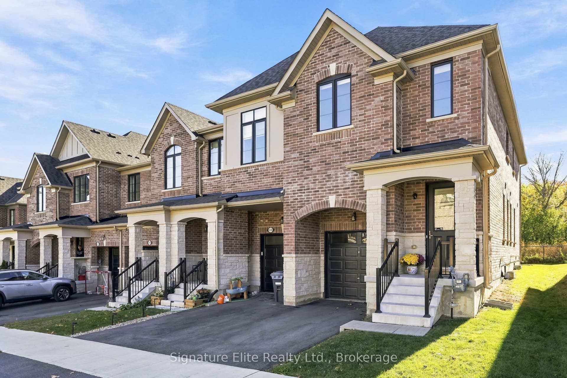 1354 Almonte Drive, Burlington, Halton ON L7P 3E3