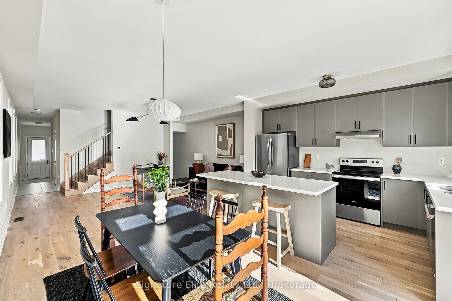 1354 Almonte Drive, Burlington, Halton ON L7P 3E3
