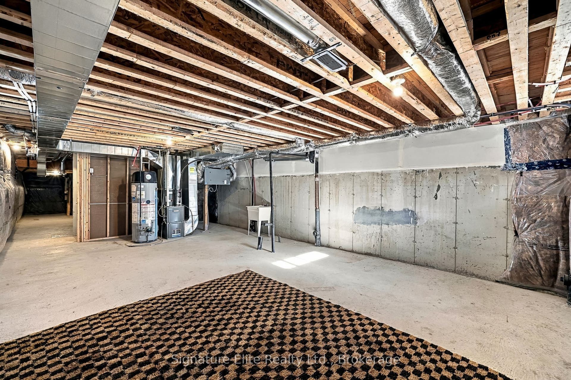 1354 Almonte Drive, Burlington, Halton ON L7P 3E3