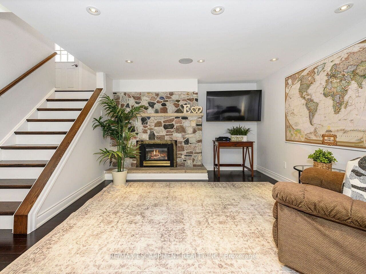 74 Maiden Lane, Milton, Halton ON L9T 2H4