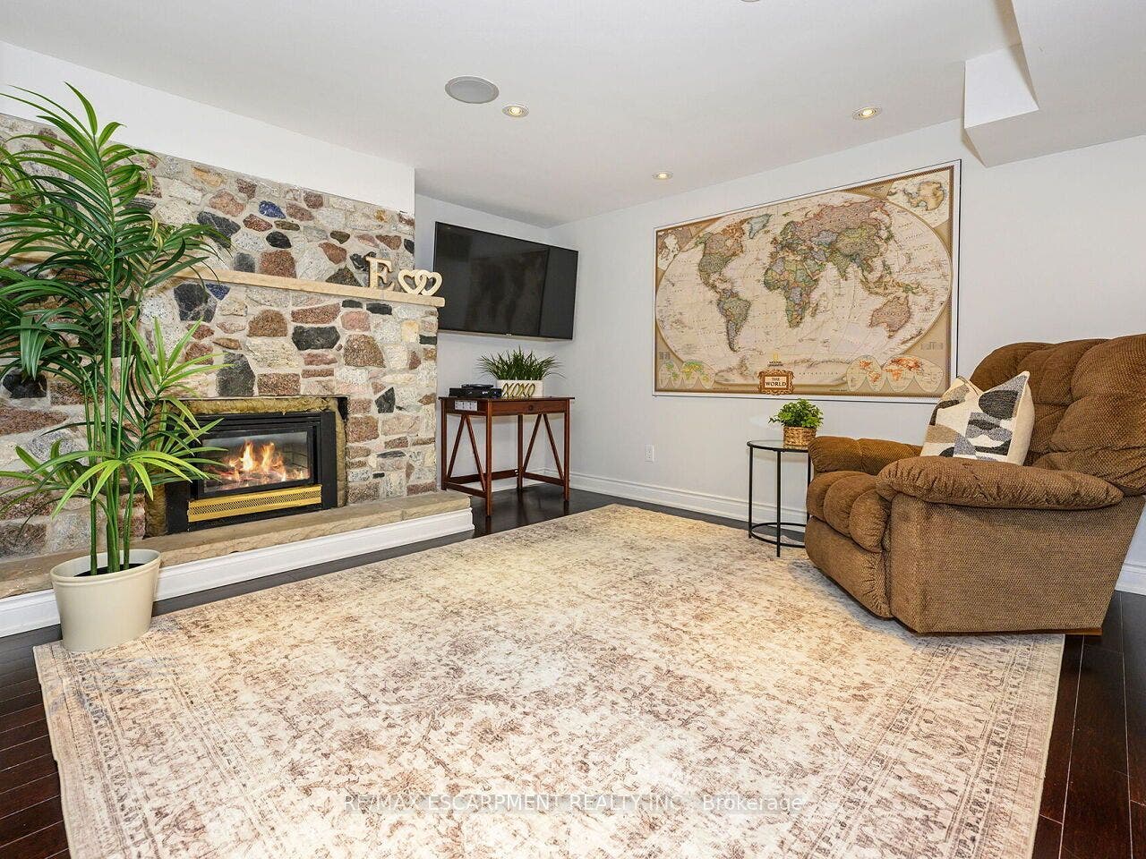 74 Maiden Lane, Milton, Halton ON L9T 2H4
