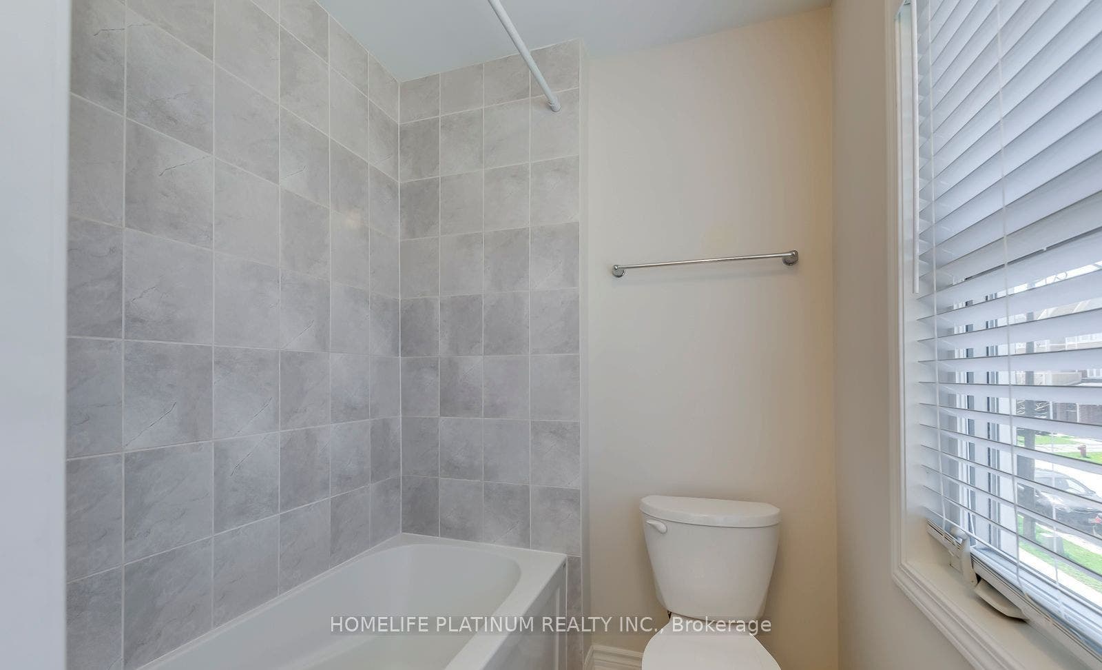 1682 Copeland Circle, Milton, Halton ON L9T 8X8