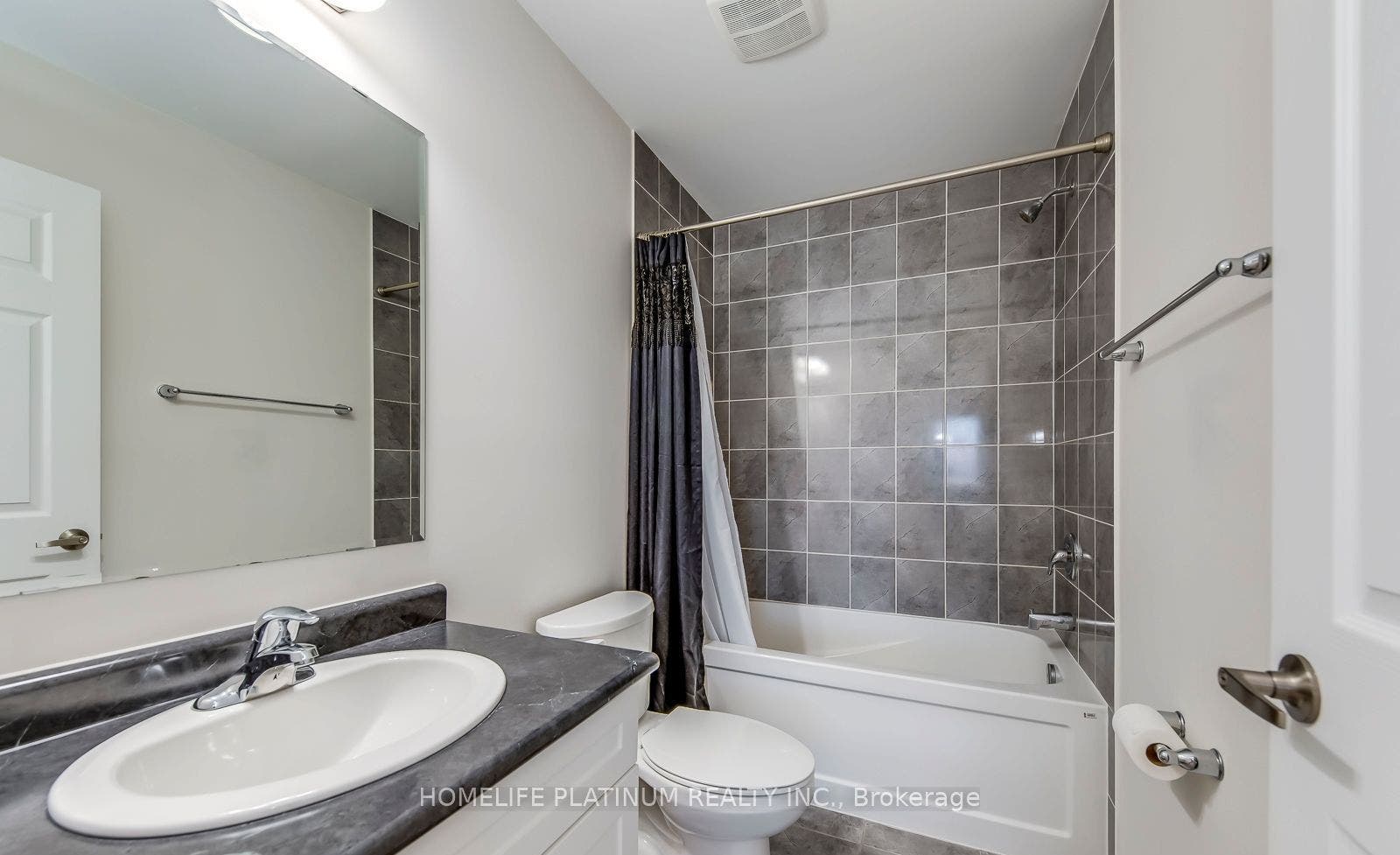 1682 Copeland Circle, Milton, Halton ON L9T 8X8